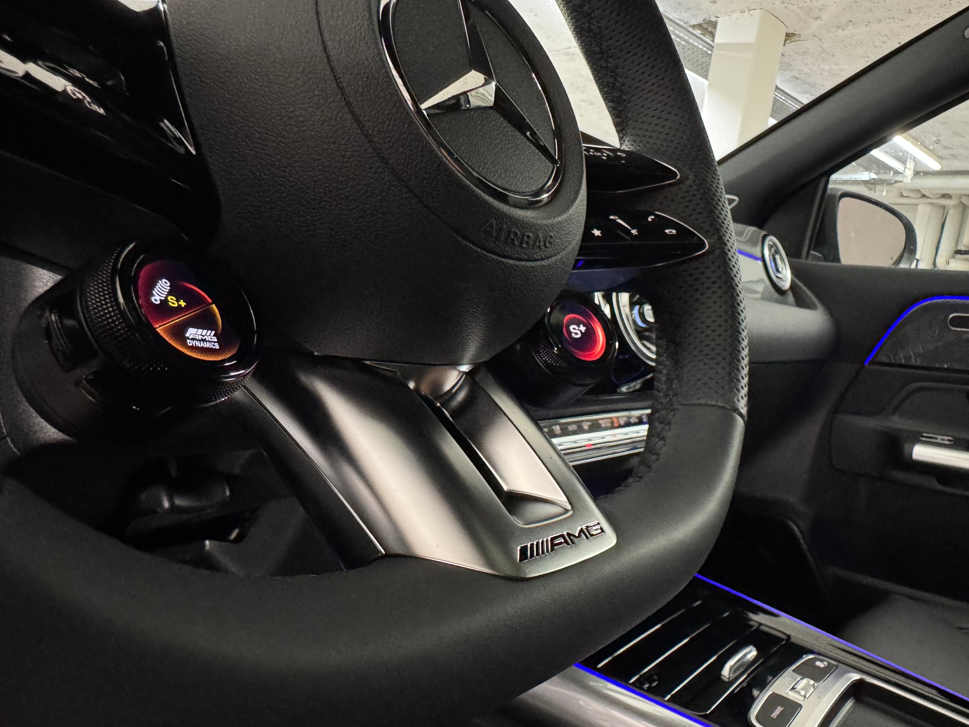 MERCEDES-BENZ GLA AMG 35 4Matic 8G-DCT-image-16