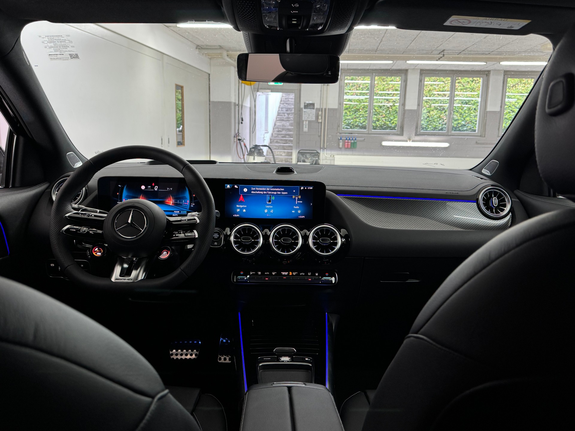MERCEDES-BENZ GLA AMG 35 4Matic 8G-DCT-image-8