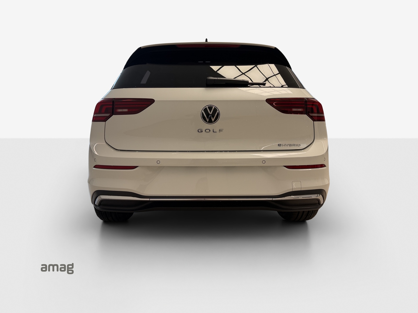 VW Golf 1.5 TSI PHEV Style-image-3