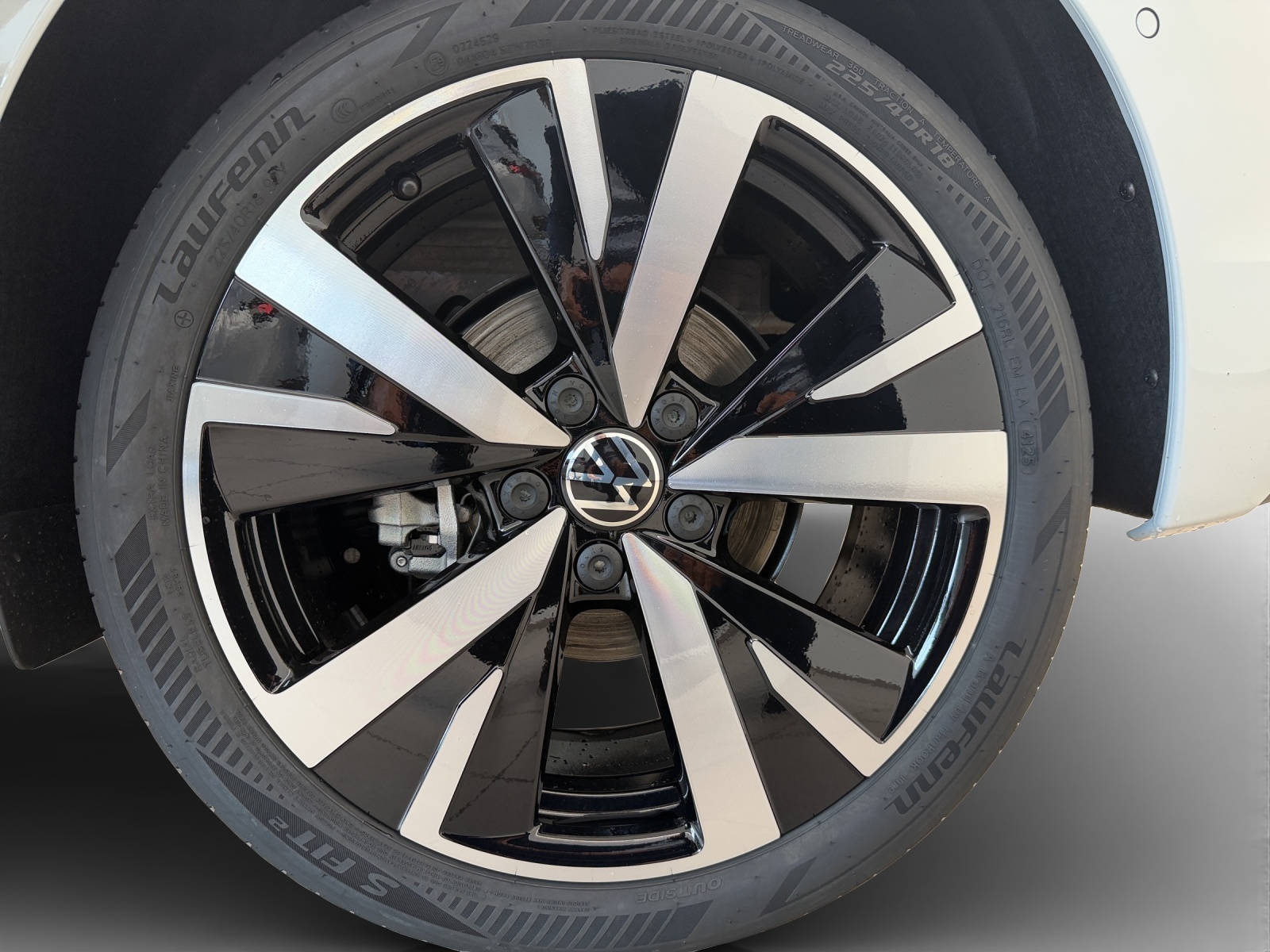 VW Golf 1.5 TSI PHEV Style-image-13