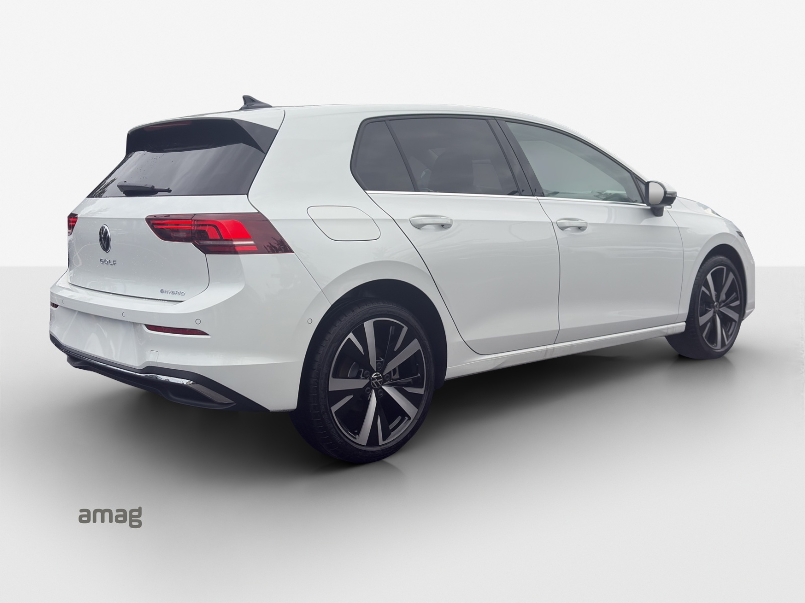 VW Golf 1.5 TSI PHEV Style-image-1