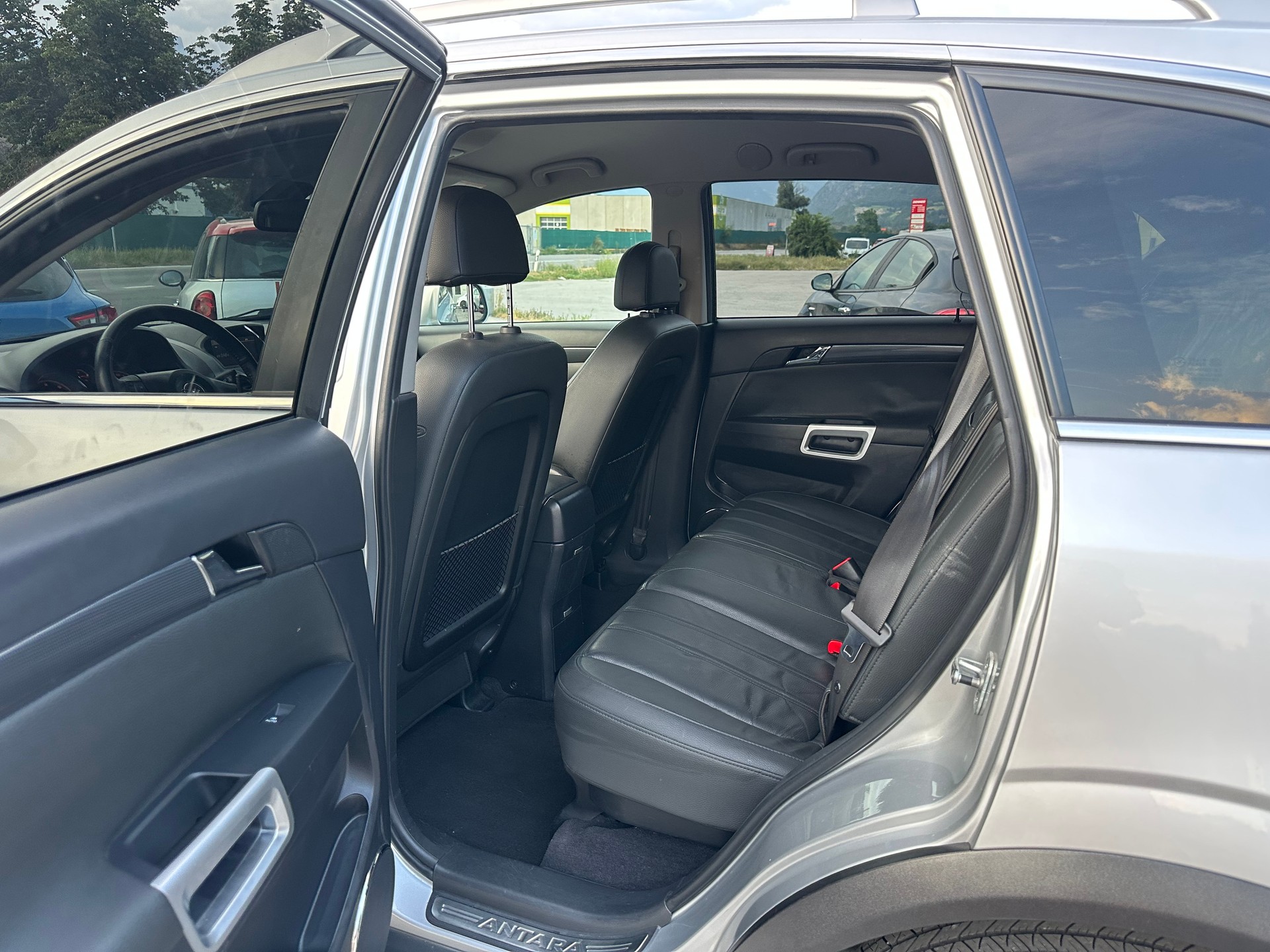 OPEL Antara 2.0 CDTi Cosmo 4WD-image-14