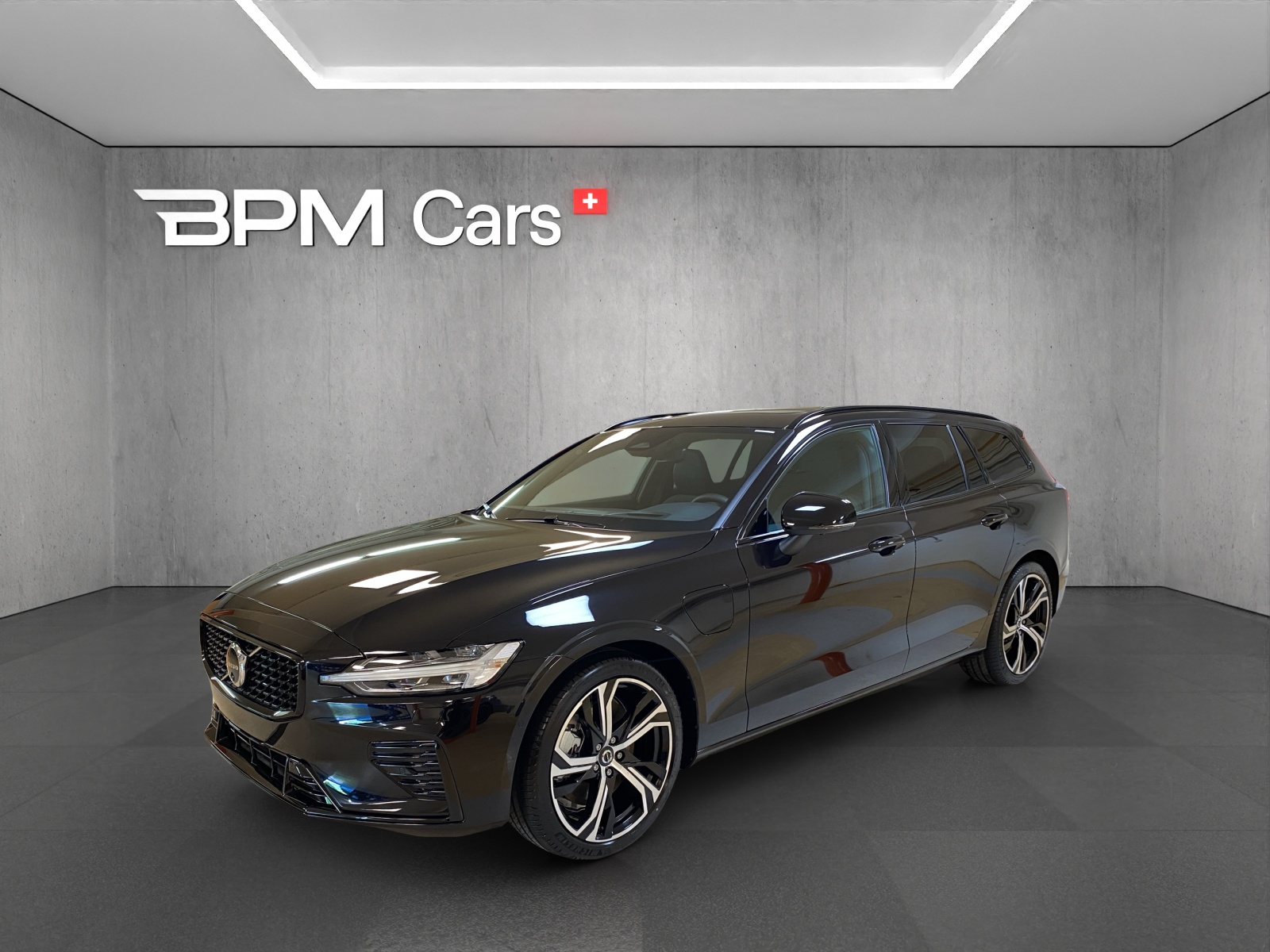 VOLVO V60 2.0 T6 TE Ultra Dark eAWD-image-0