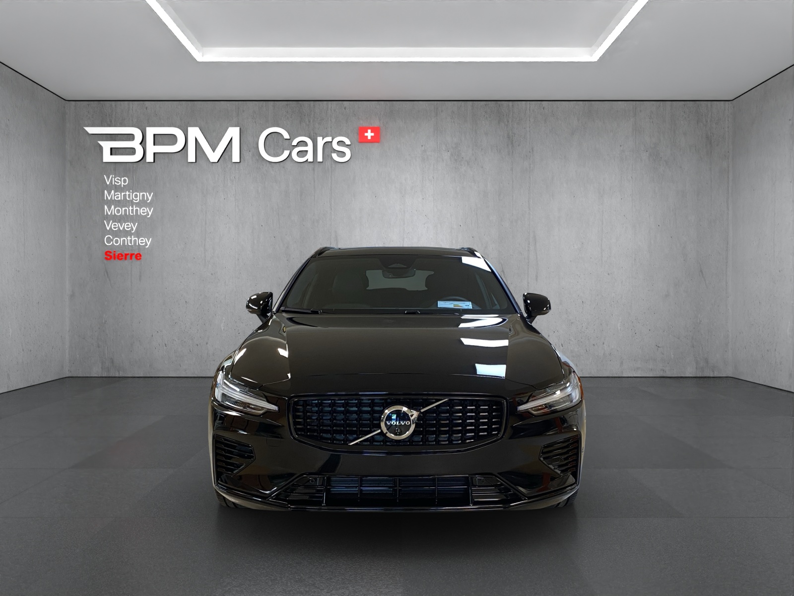 VOLVO V60 2.0 T6 TE Ultra Dark eAWD-showroom-element-2