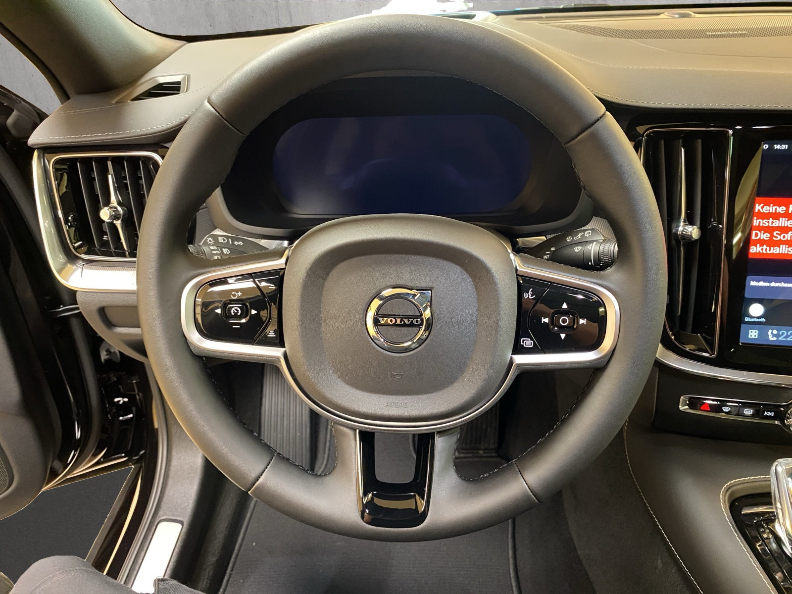 VOLVO V60 2.0 T6 TE Ultra Dark eAWD-image-7