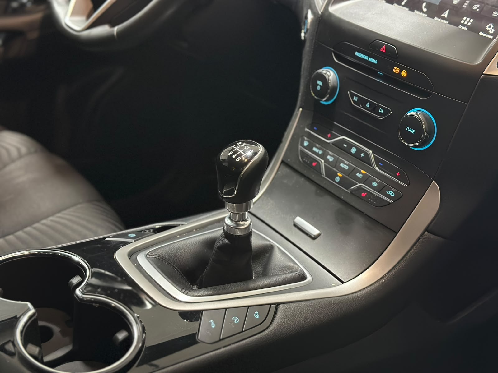 FORD S-Max 1.5 SCTi Business-image-10