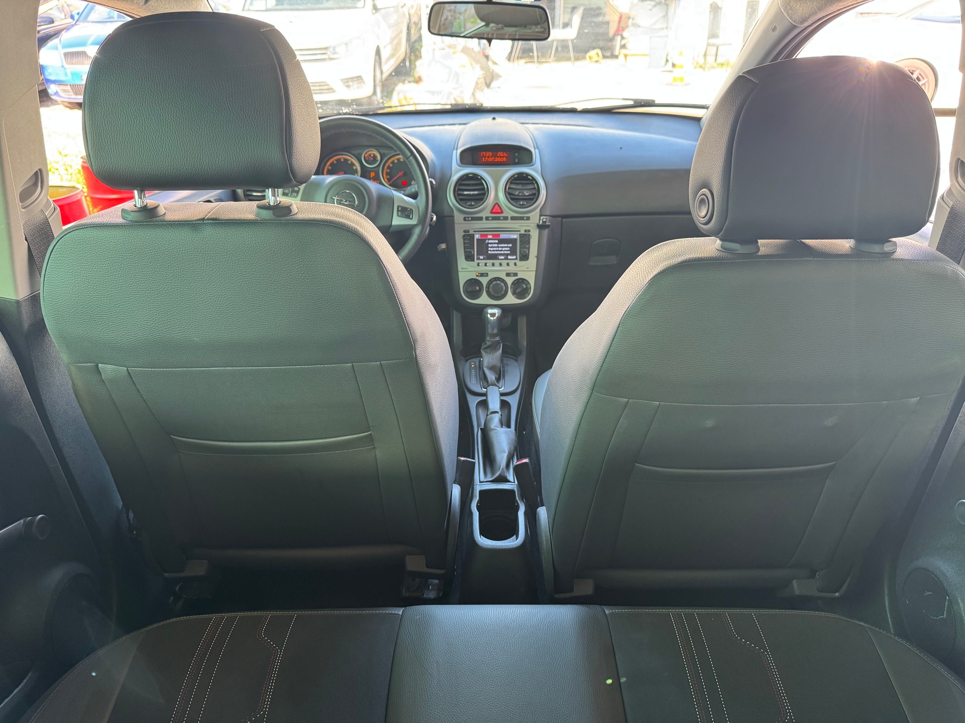OPEL Corsa 1.4 TP Color Edition Automatic-image-13