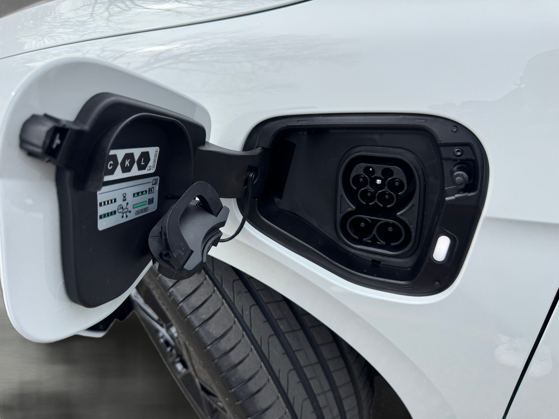 VW Passat Variant 1.5 TSI evo2 Plug-In- Hybrid R-Line DSG-image-29