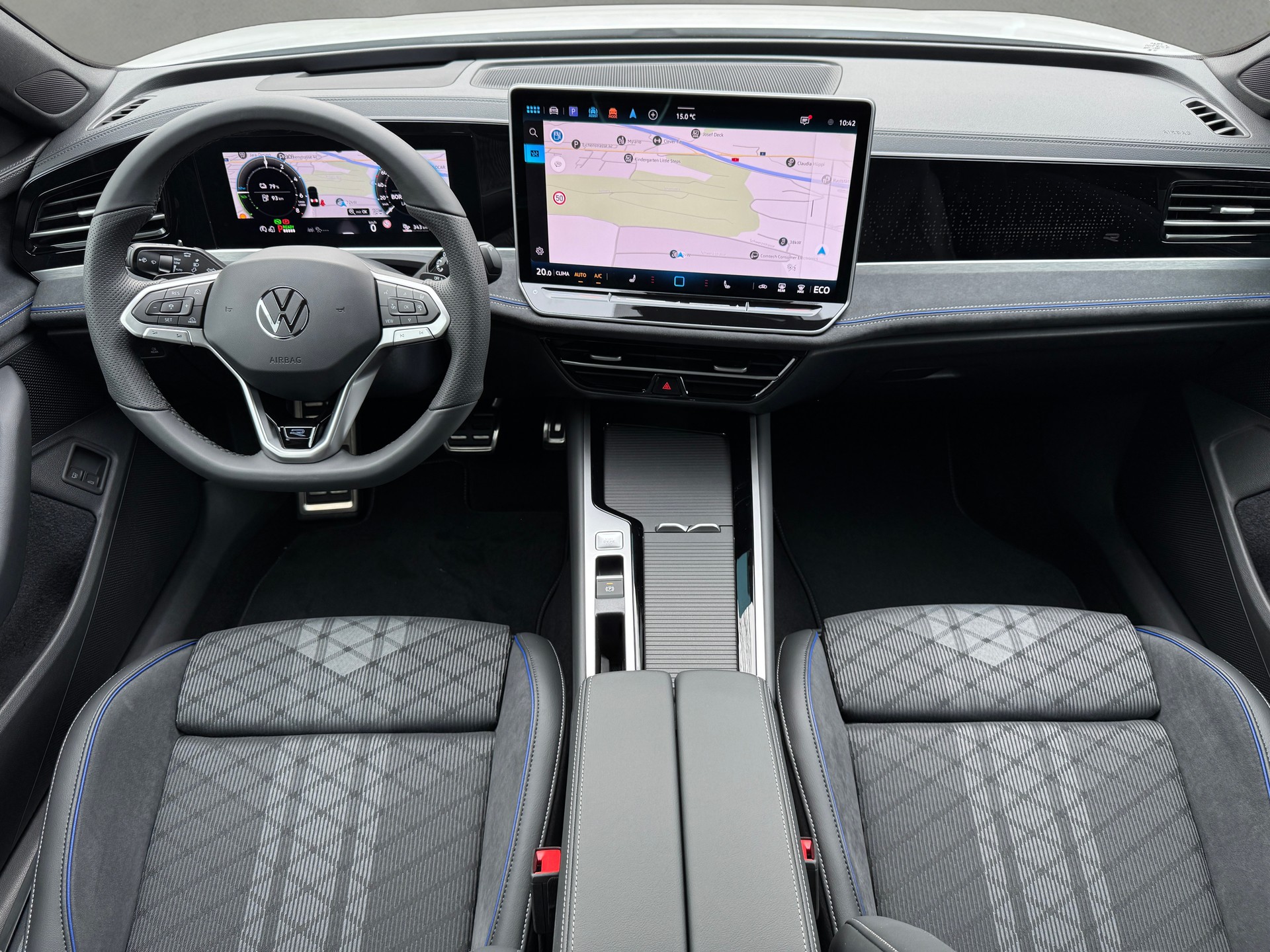 VW Passat Variant 1.5 TSI evo2 Plug-In- Hybrid R-Line DSG-image-8