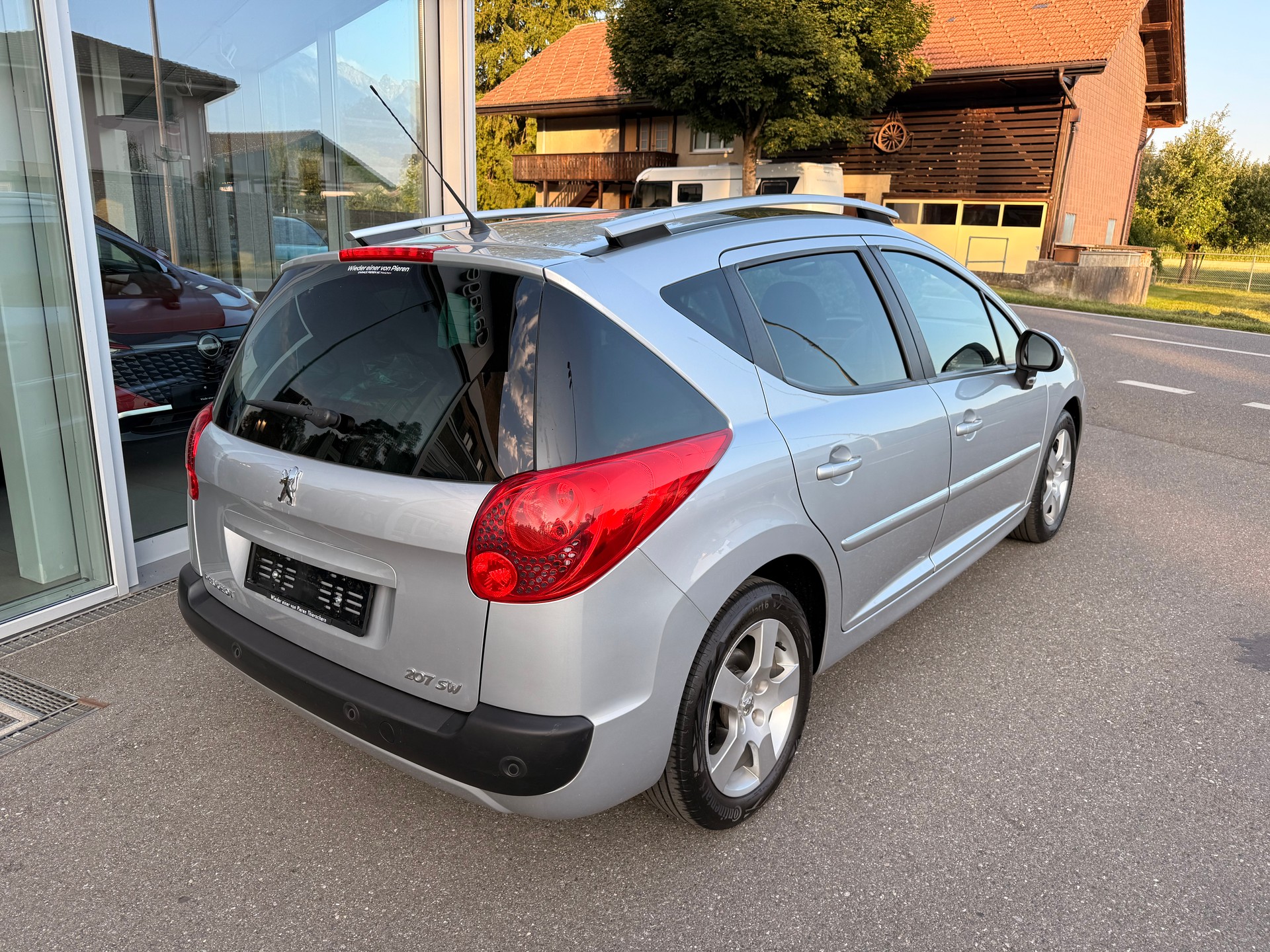 PEUGEOT 207 SW 1.6 16V Lion Ed.-image-3