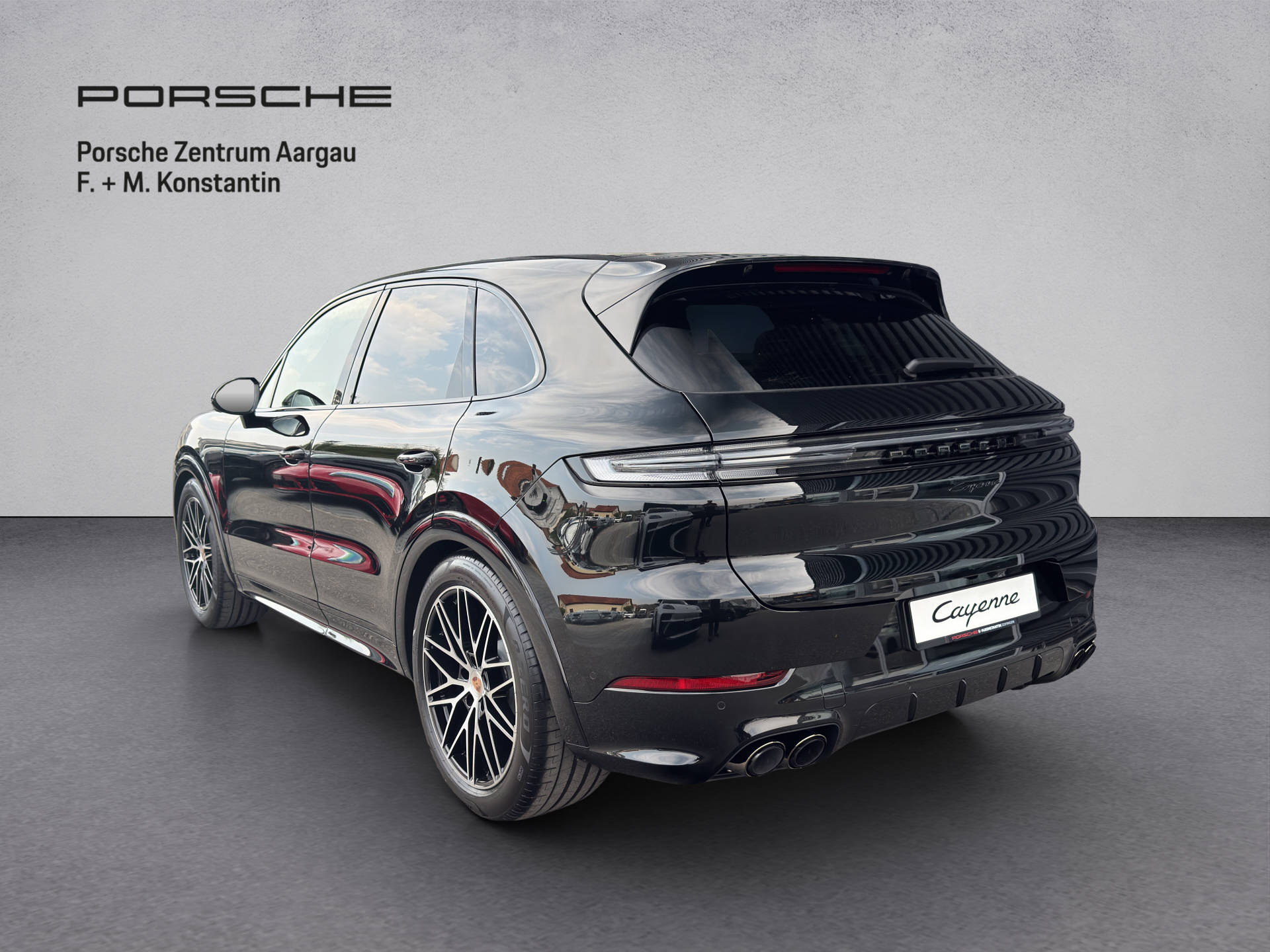 PORSCHE Cayenne Black Edition-image-3