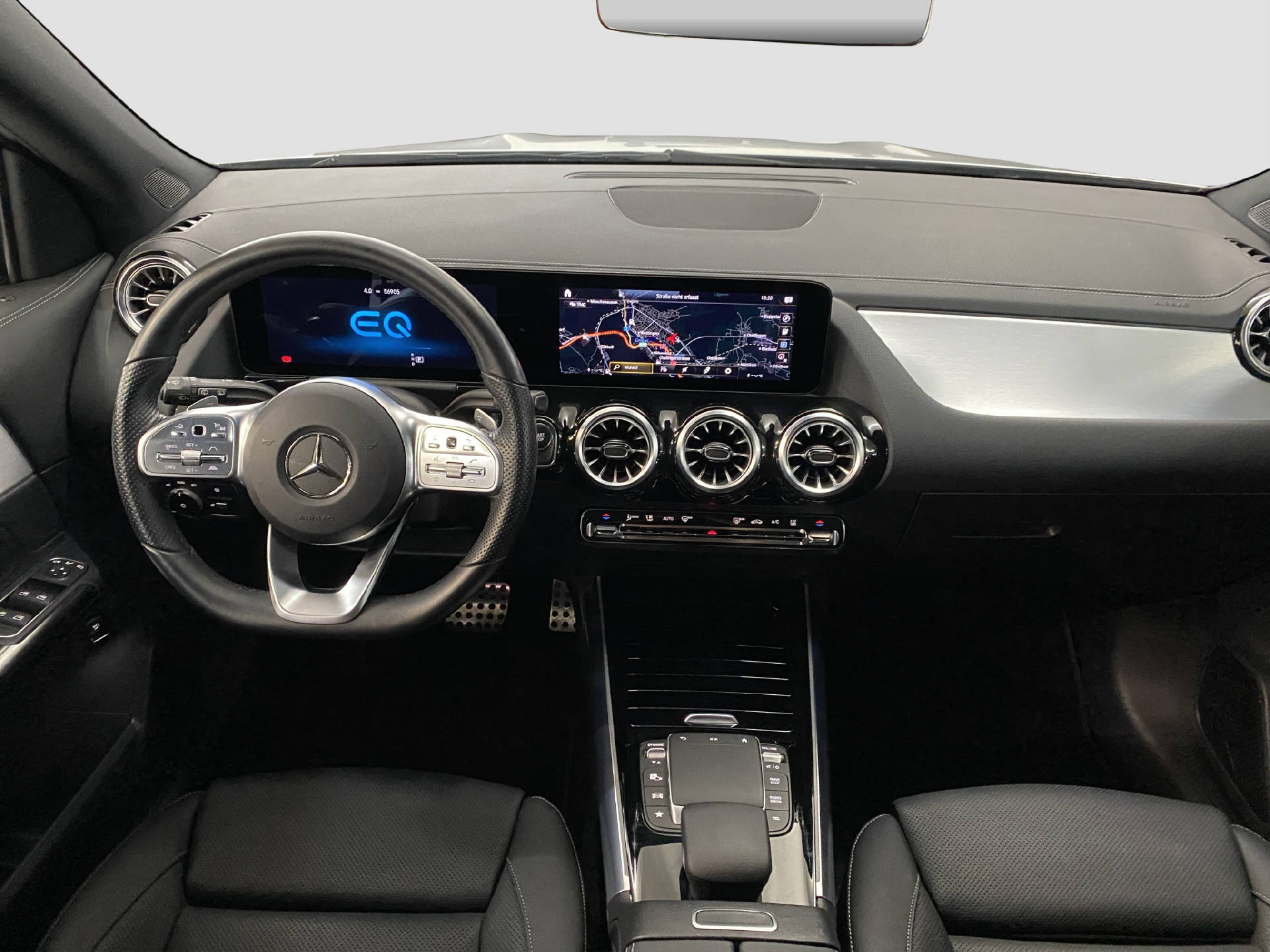MERCEDES-BENZ EQA 250 AMG Line-image-7