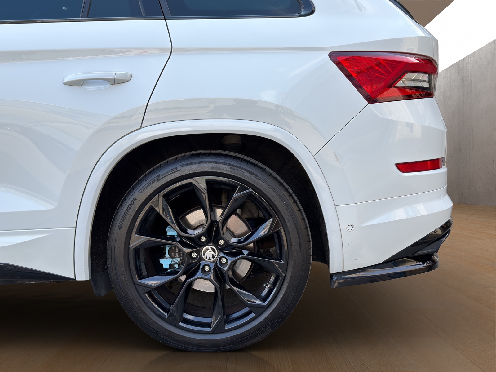 SKODA Kodiaq 2.0 Bi-TDI SCR RS 4x4 DSG-image-28