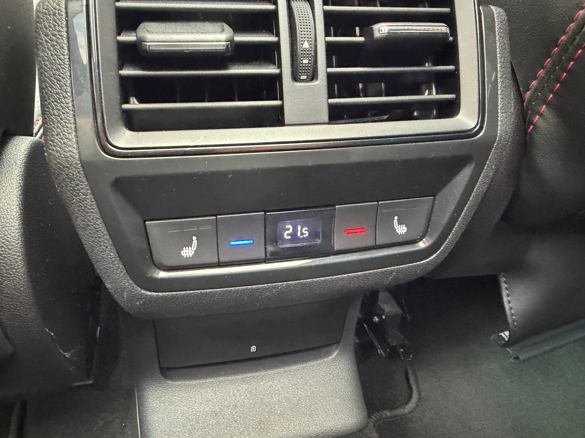 SKODA Kodiaq 2.0 Bi-TDI SCR RS 4x4 DSG-image-21