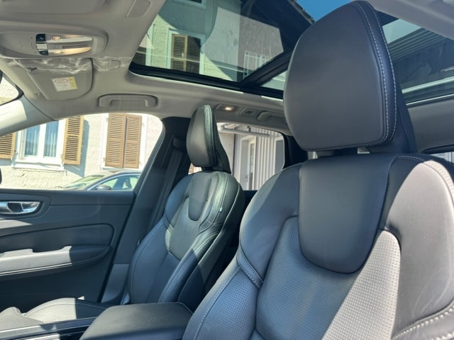 VOLVO XC60 2.0 T6 TE Ultimate Dark eAWD-image-9