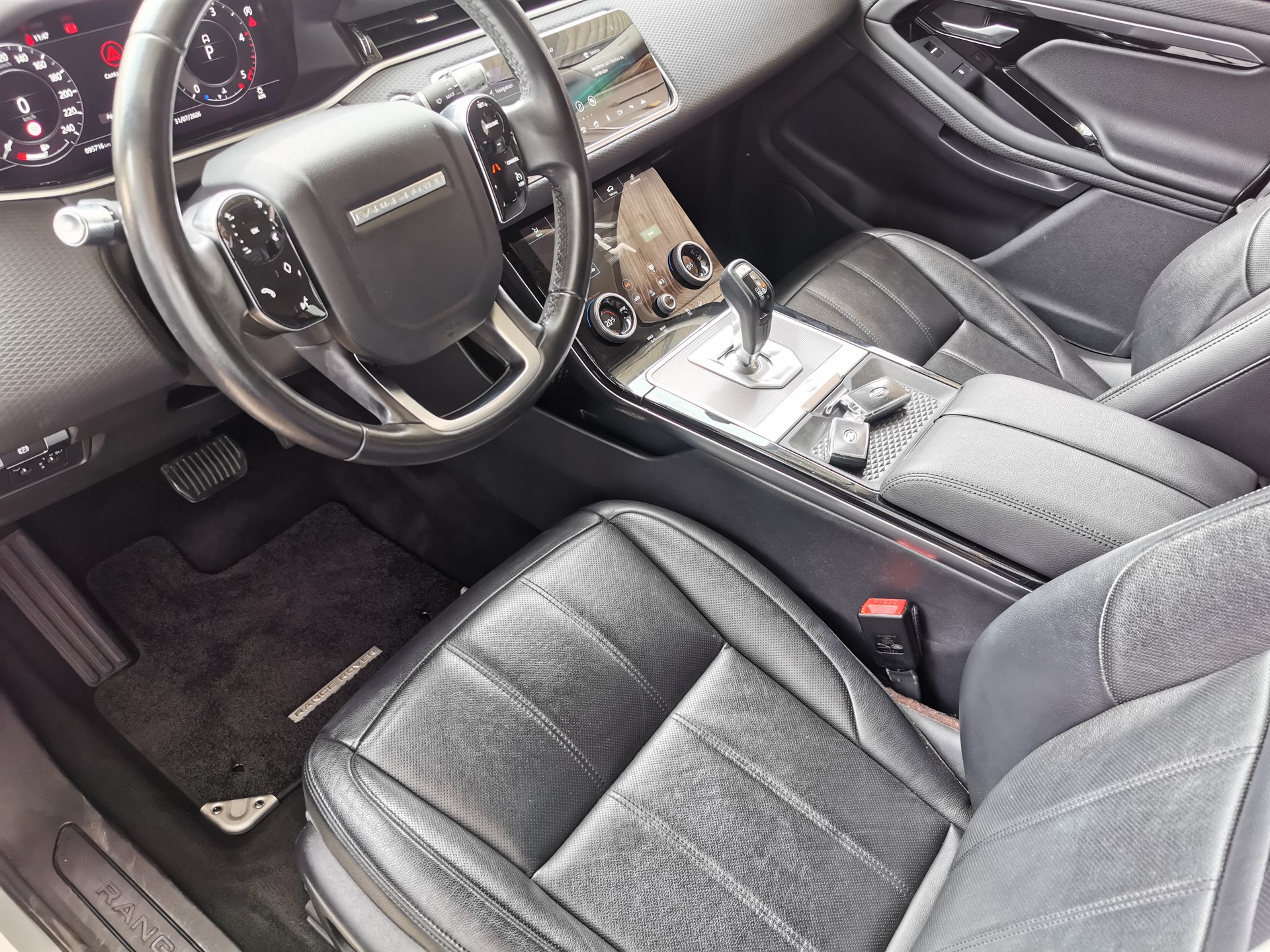 LAND ROVER Range Rover Evoque D 150 S AT9-image-6