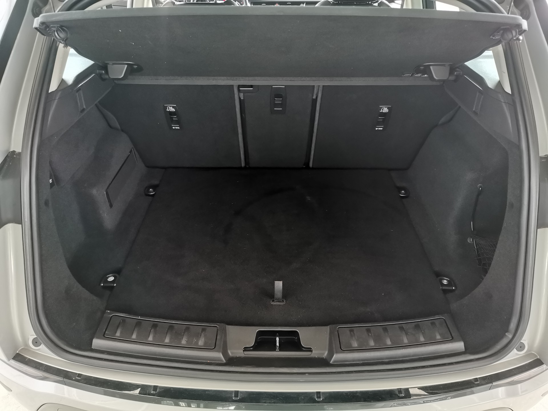 LAND ROVER Range Rover Evoque D 150 S AT9-image-15