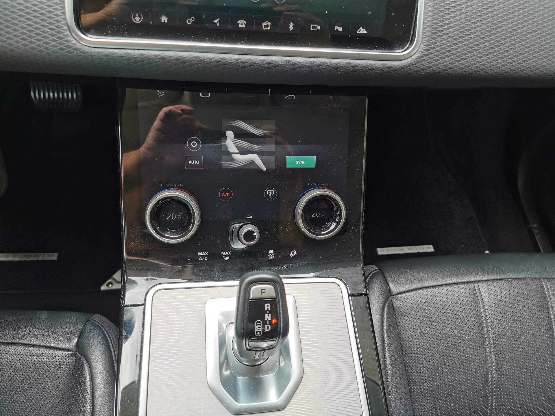 LAND ROVER Range Rover Evoque D 150 S AT9-image-12