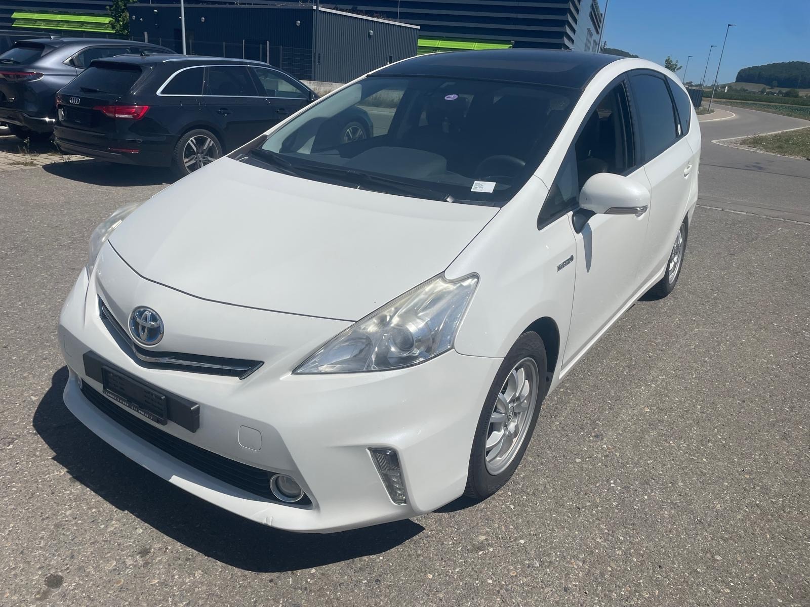 TOYOTA Prius+ 1.8 VVT-i HSD Luna-image-1