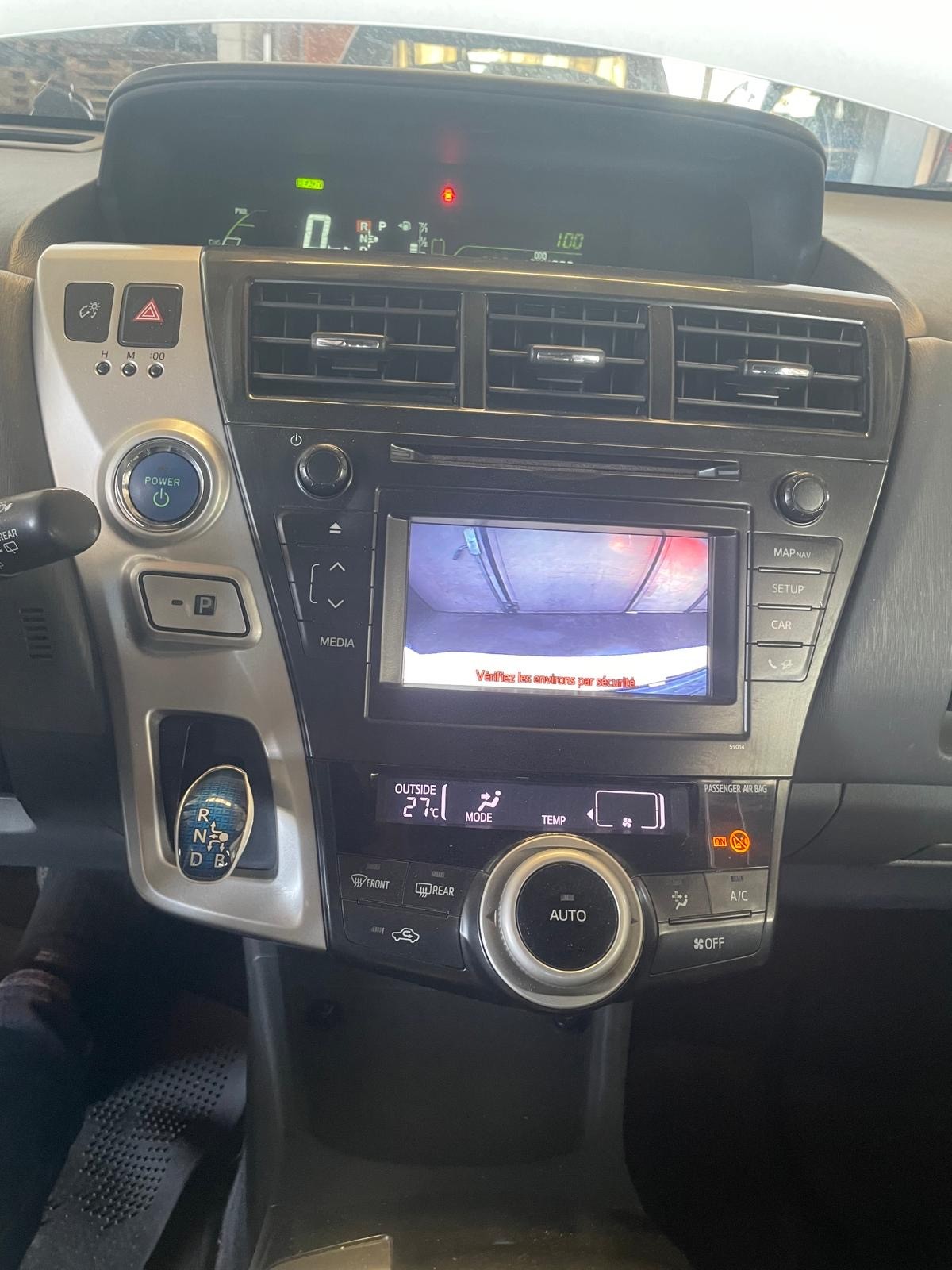 TOYOTA Prius+ 1.8 VVT-i HSD Luna-image-3