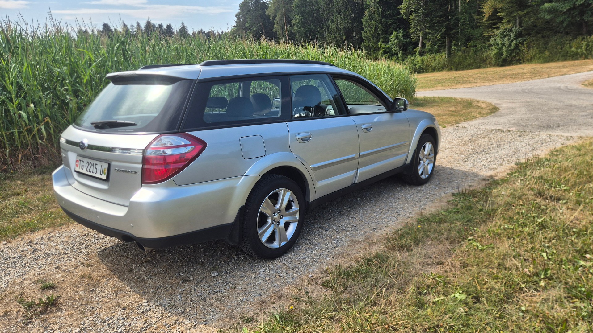 SUBARU Outback 2.5i AWD Comfort De Luxe Automatic-image-2