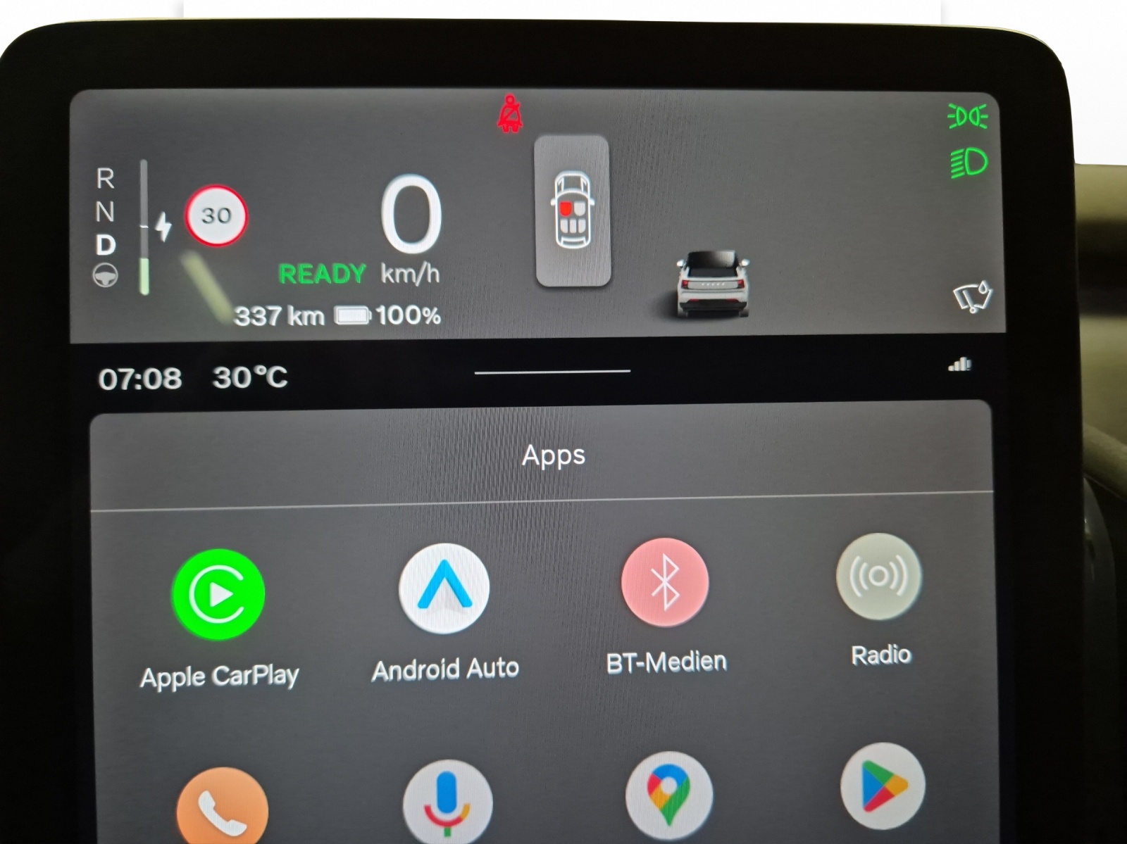 VOLVO EX30 P8 Ultra XCENTRIC Black Edition AWD-image-12