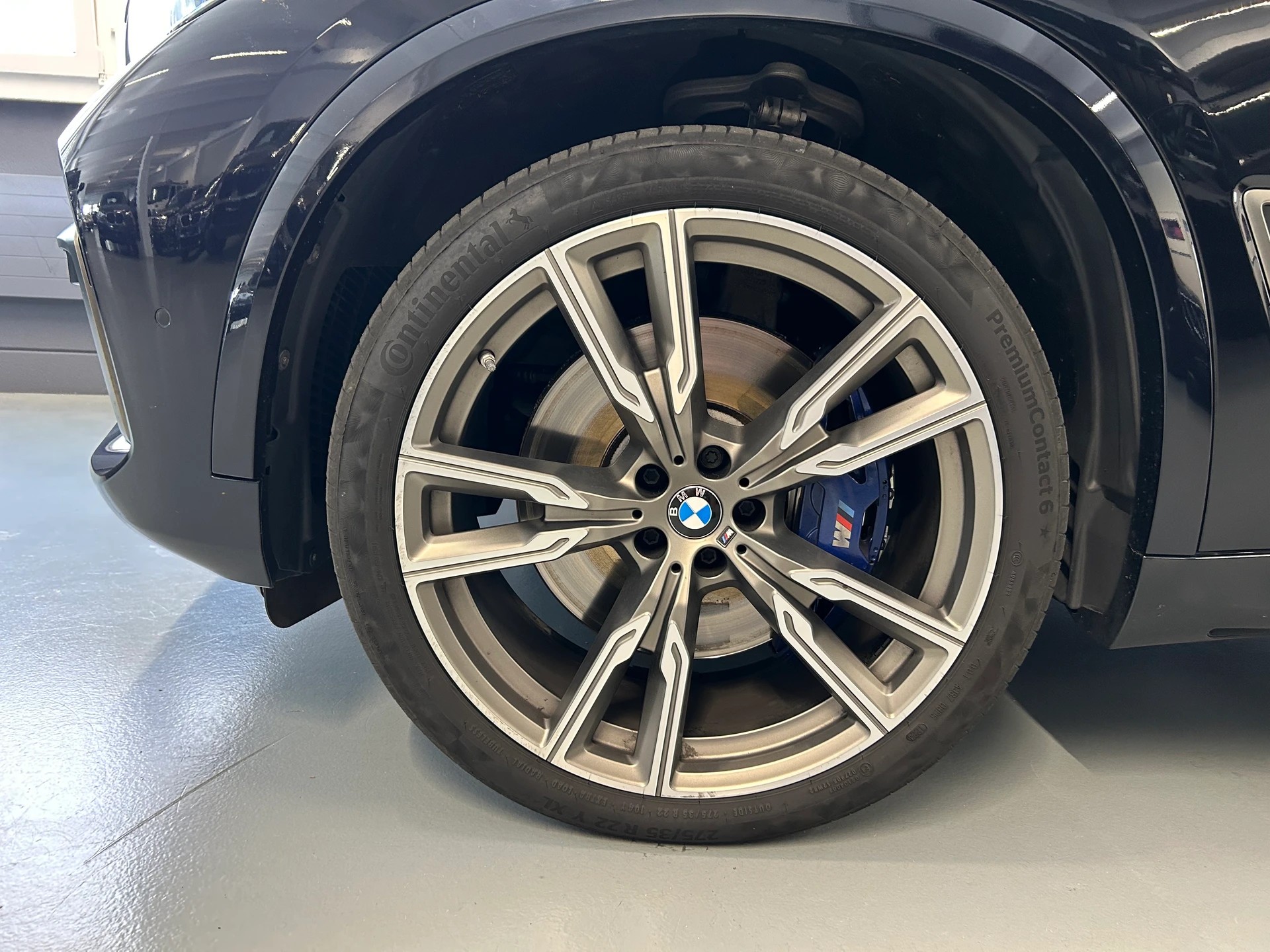 BMW X5 xDrive M50i Steptronic-image-25
