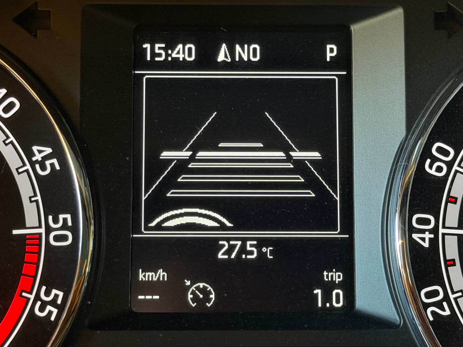 SKODA Octavia Combi 2.0 TDI 184 Ambition 4x4 DSG-image-19