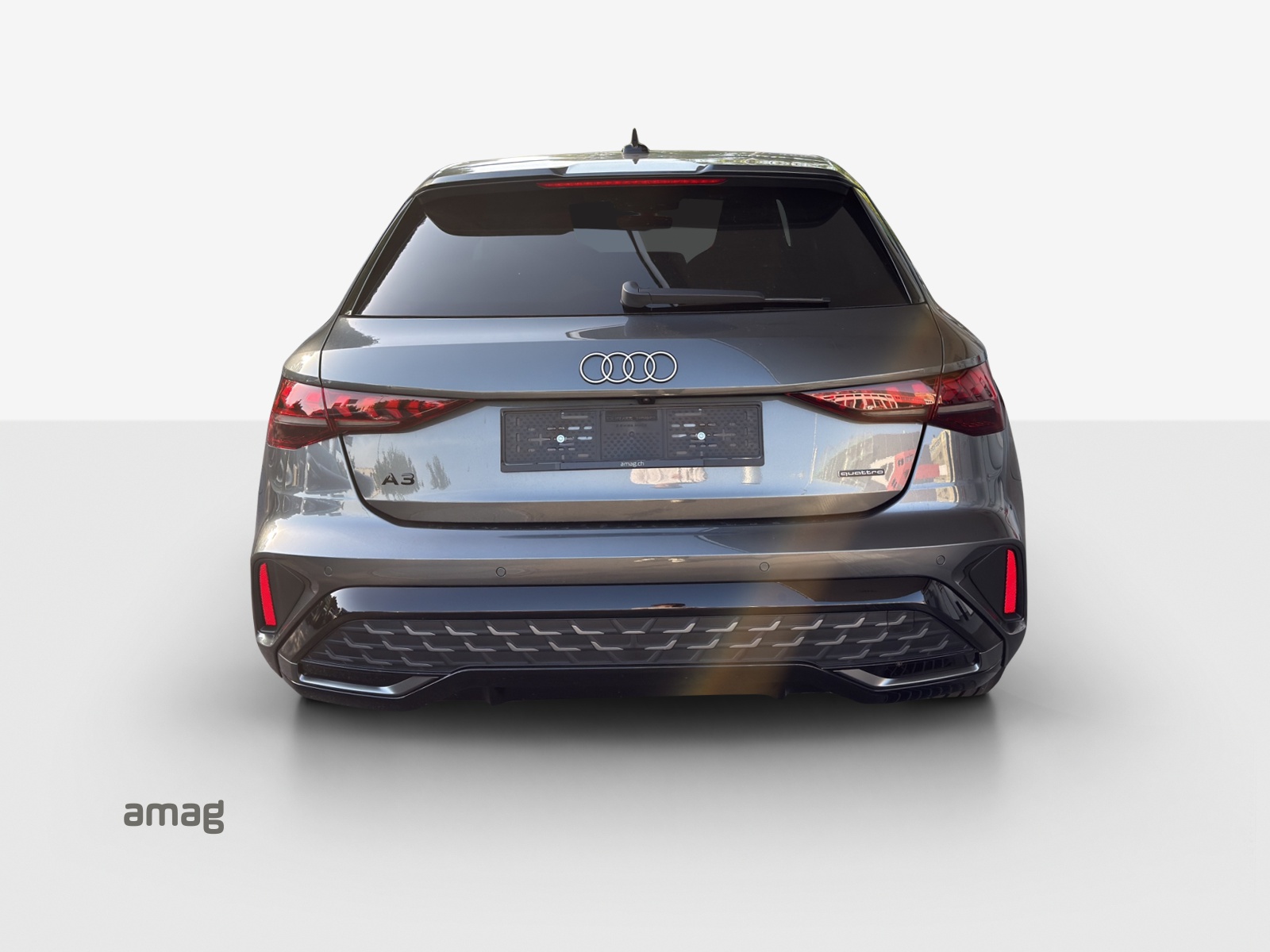 AUDI A3 Sportback TFSI 150 kW quattro S line S tronic-showroom-element-3