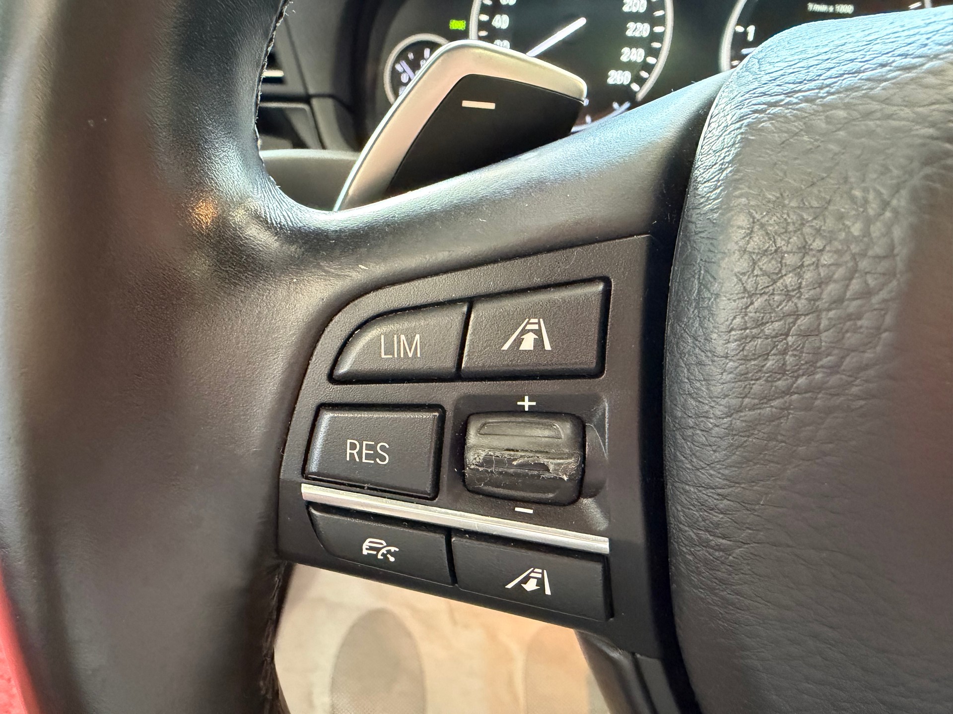 BMW M550d xDrive Steptronic-image-31
