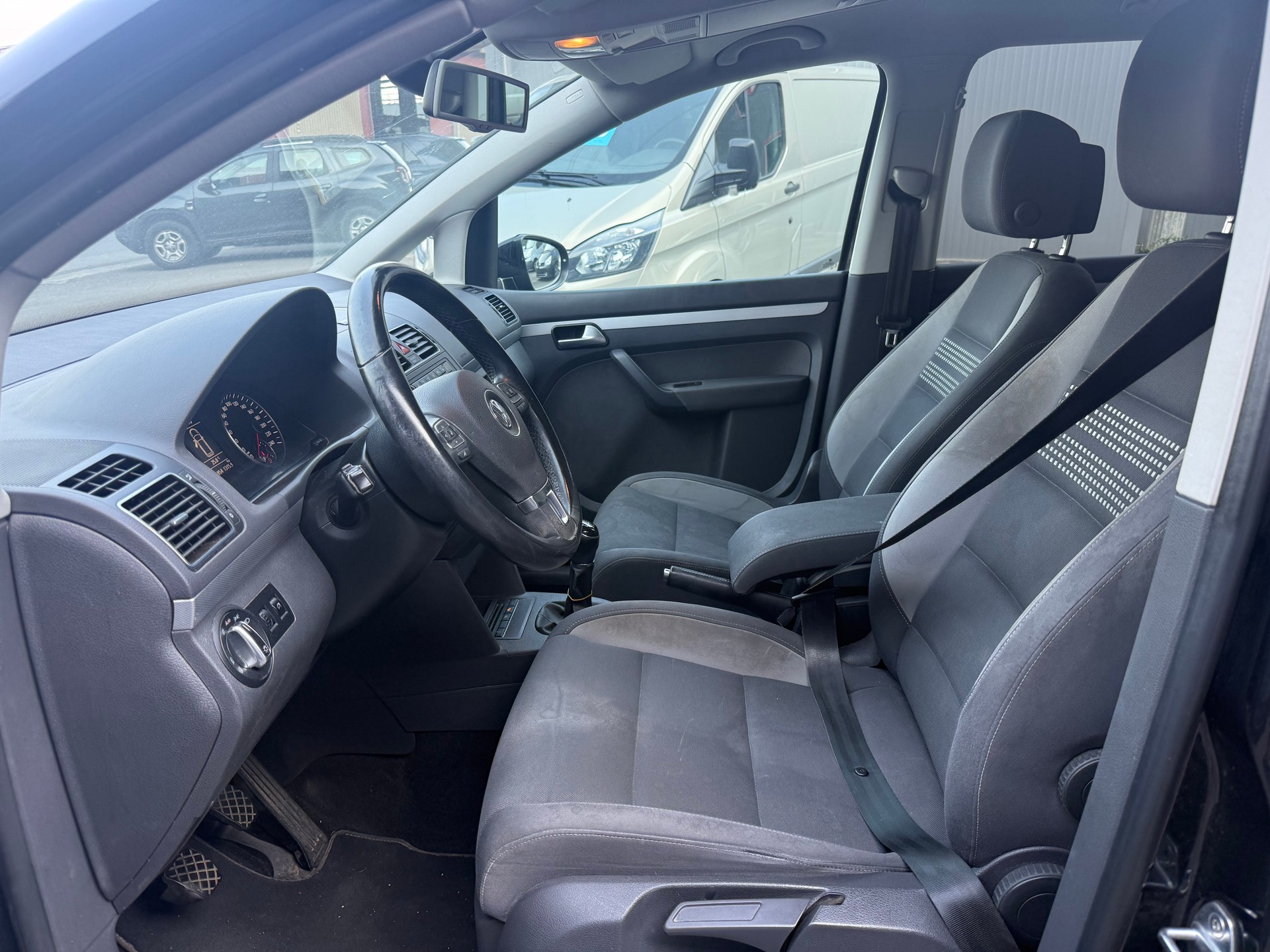 VW Touran 1.4 TSI Comfortline-image-4