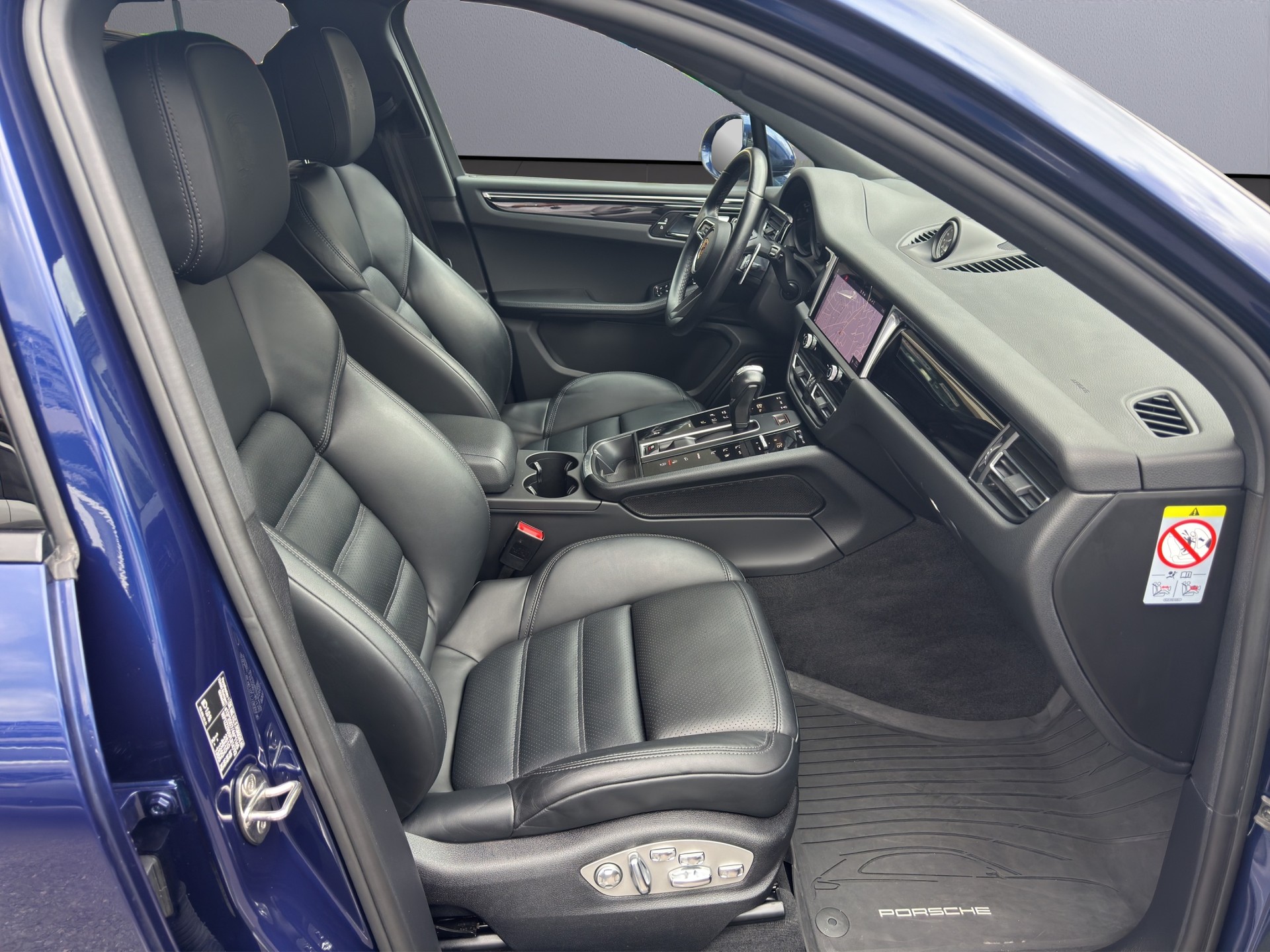 PORSCHE Macan PDK-image-15