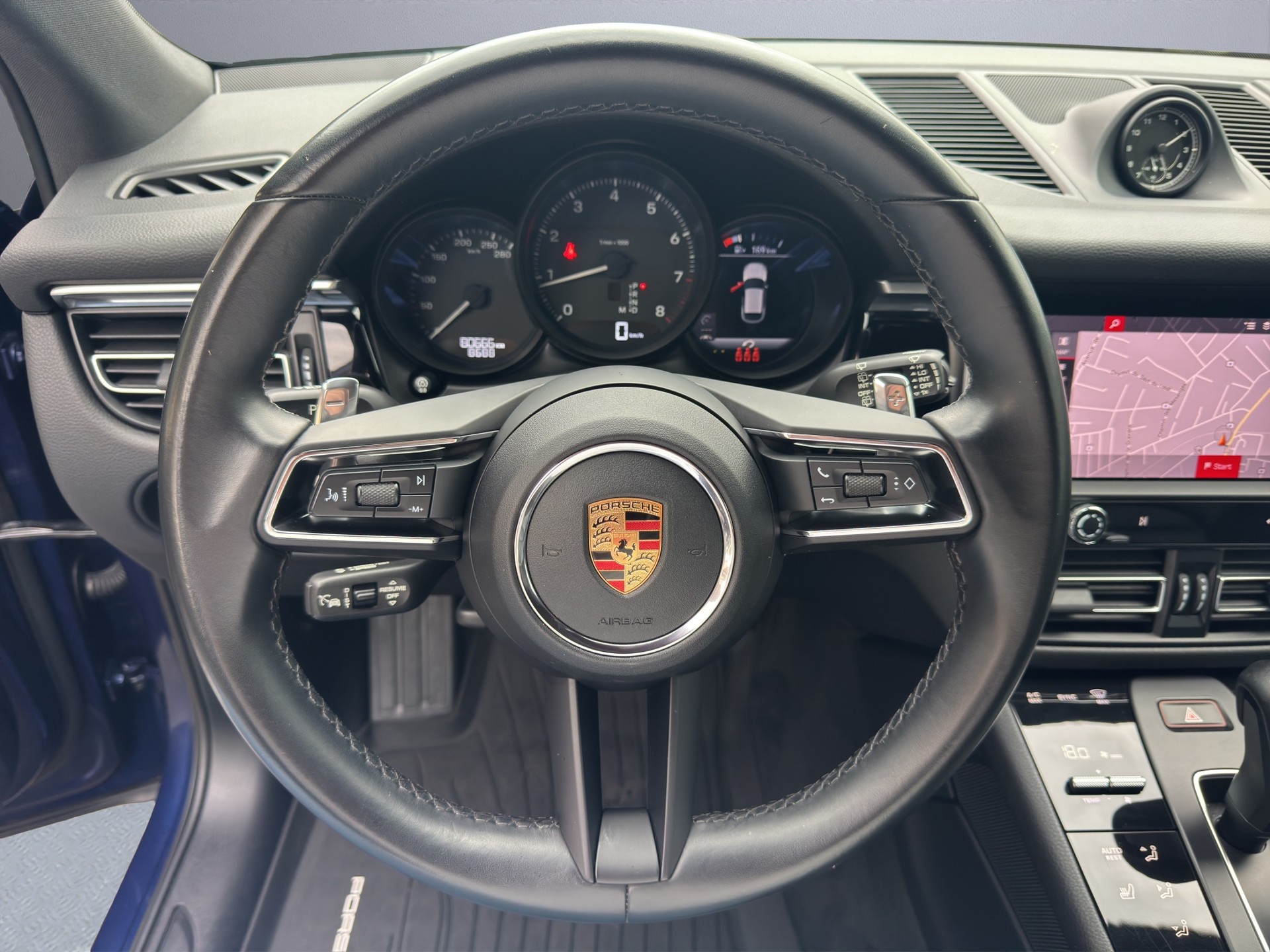 PORSCHE Macan PDK-image-11
