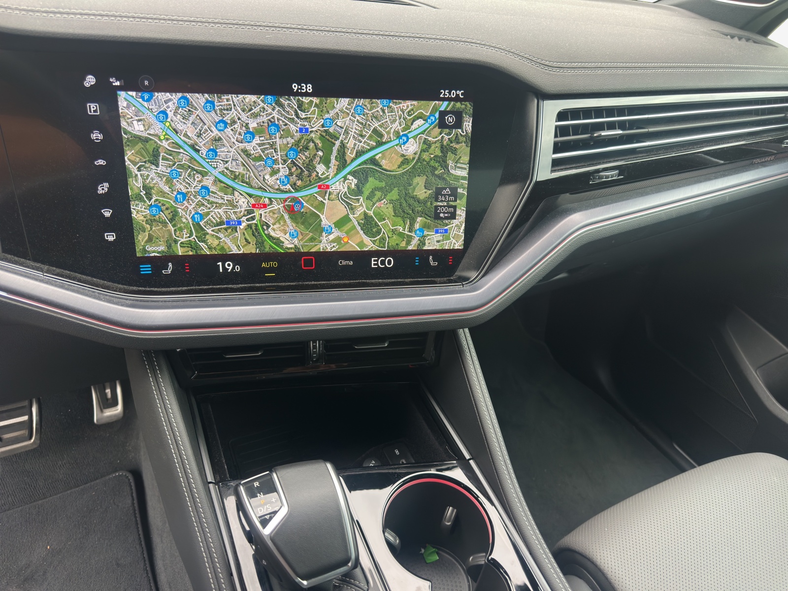 VW Touareg 3.0 TDI R-Line Tiptronic-showroom-element-2