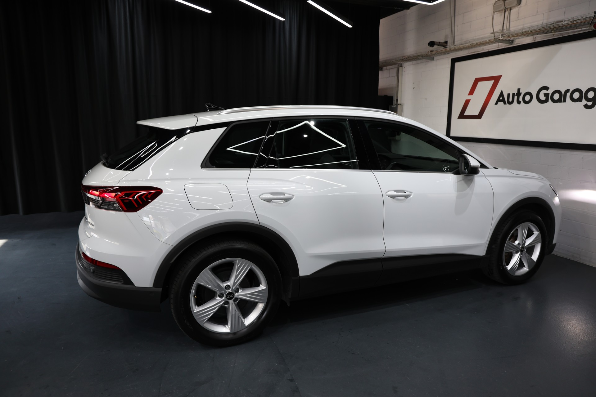 AUDI Q4 e-tron 35-image-12