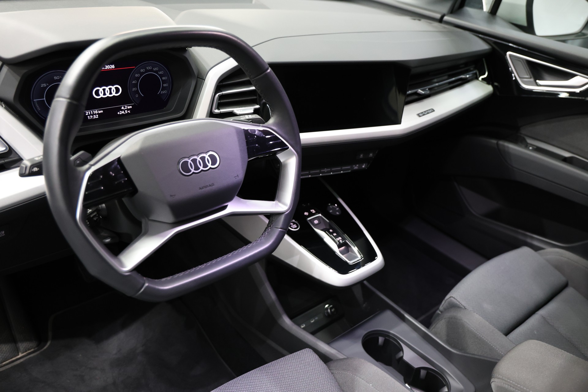 AUDI Q4 e-tron 35-image-6