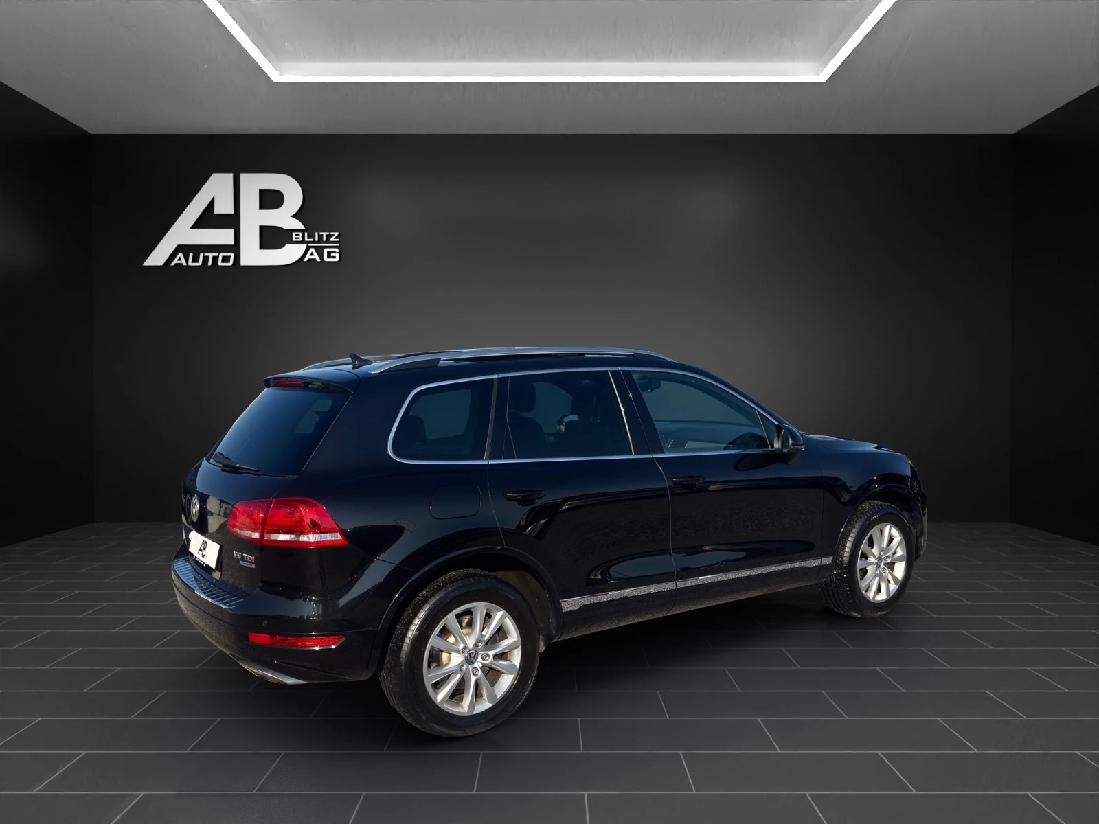 VW Touareg 3.0 TDI BMT Edition X Tiptronic mit 245 PS-image-4