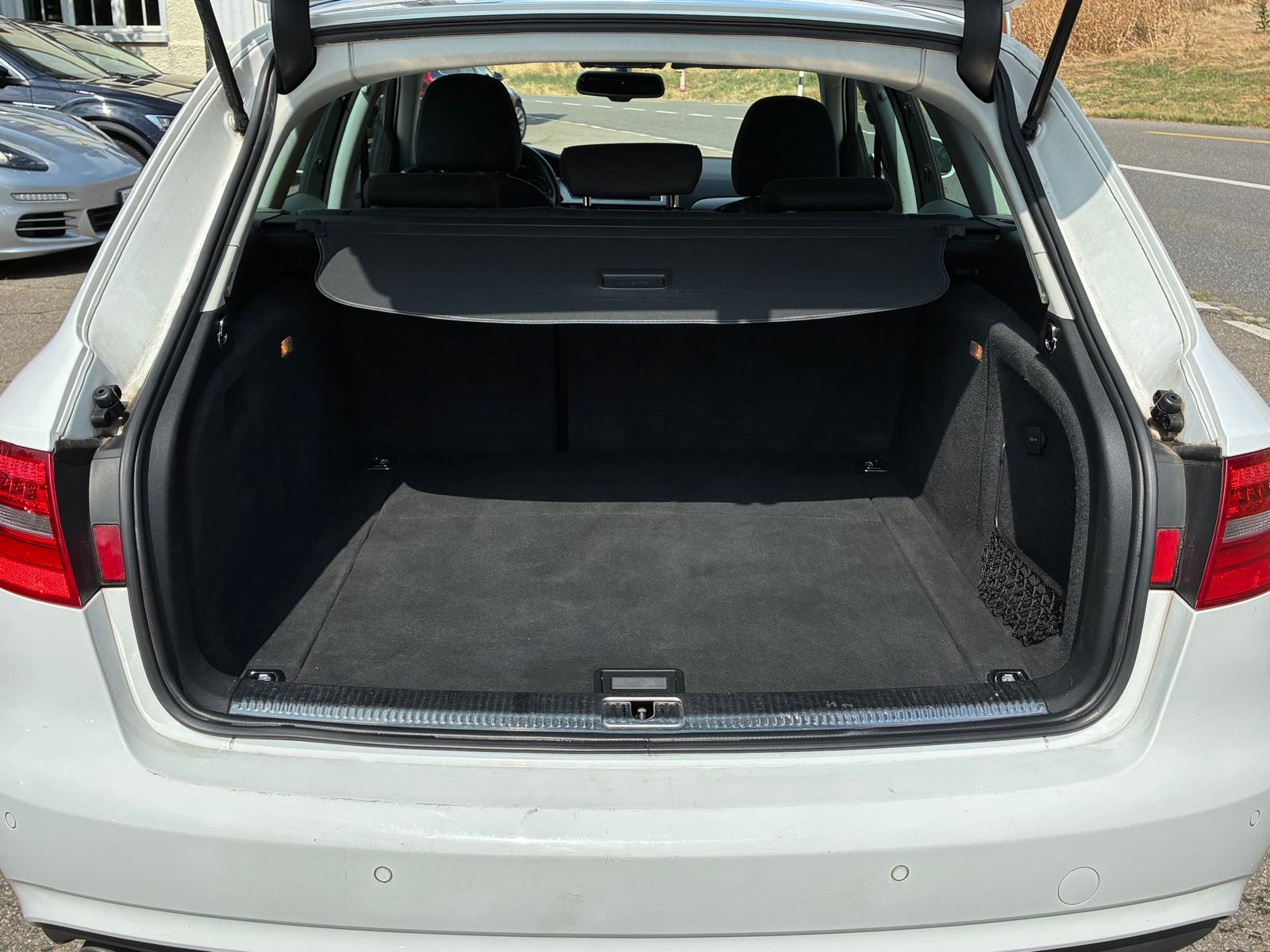 AUDI A4 Avant 2.0 TDI multitronic-image-13