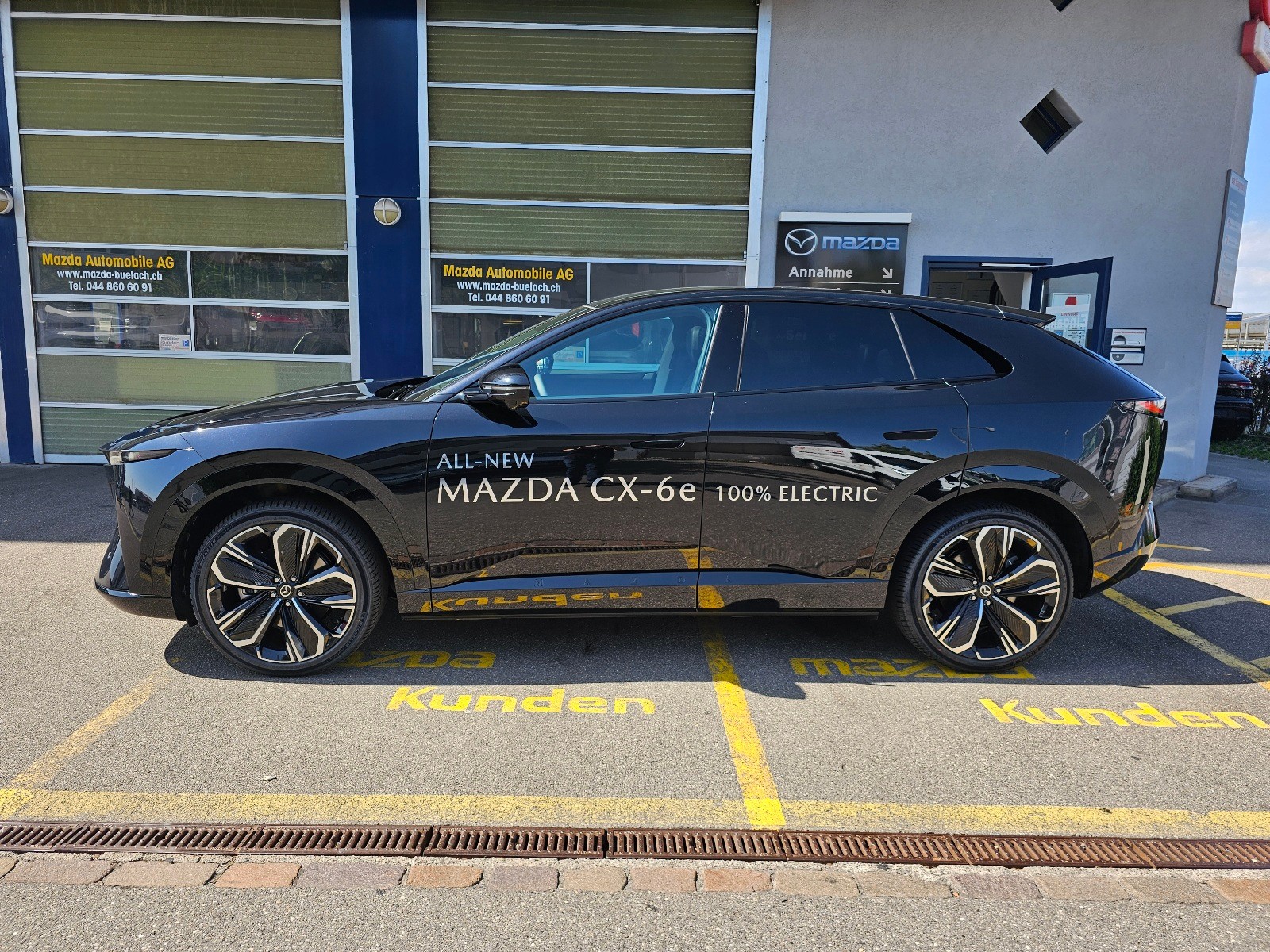 MAZDA CX-6e Takumi-image-6