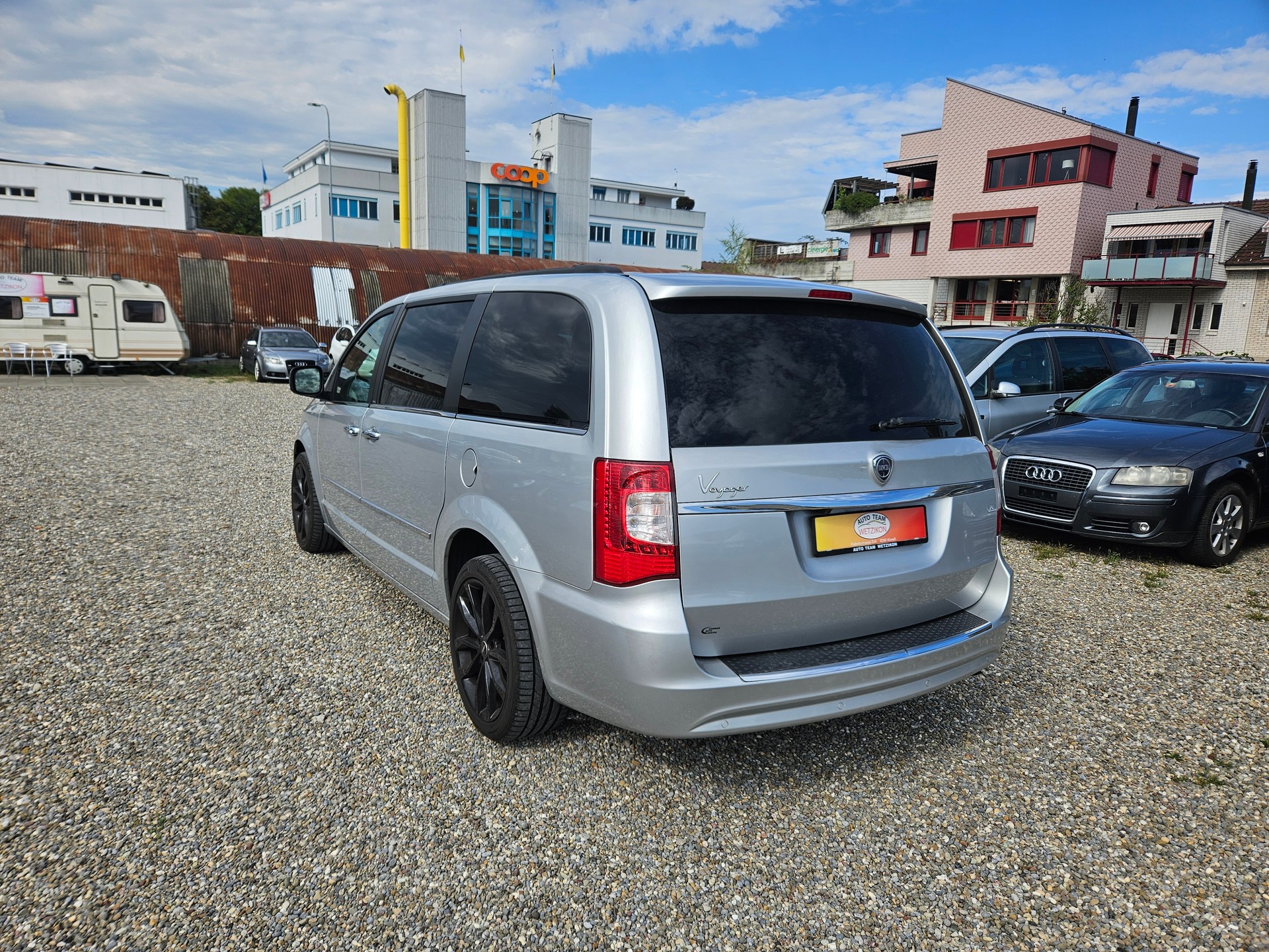 LANCIA Voyager 2.8D Gold Automatic-image-5