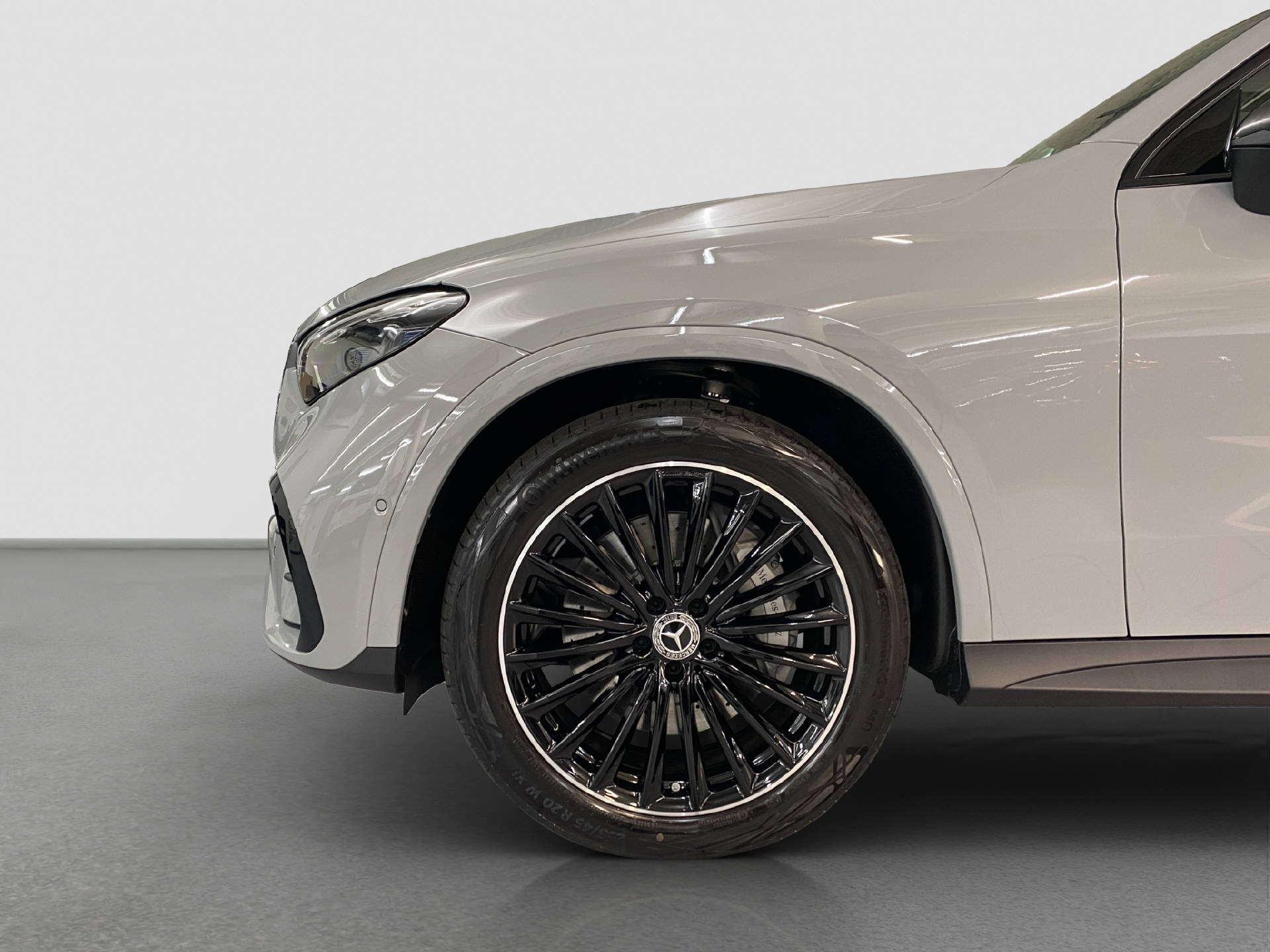 MERCEDES-BENZ GLC 300 d AMG Line 4MATIC-image-5
