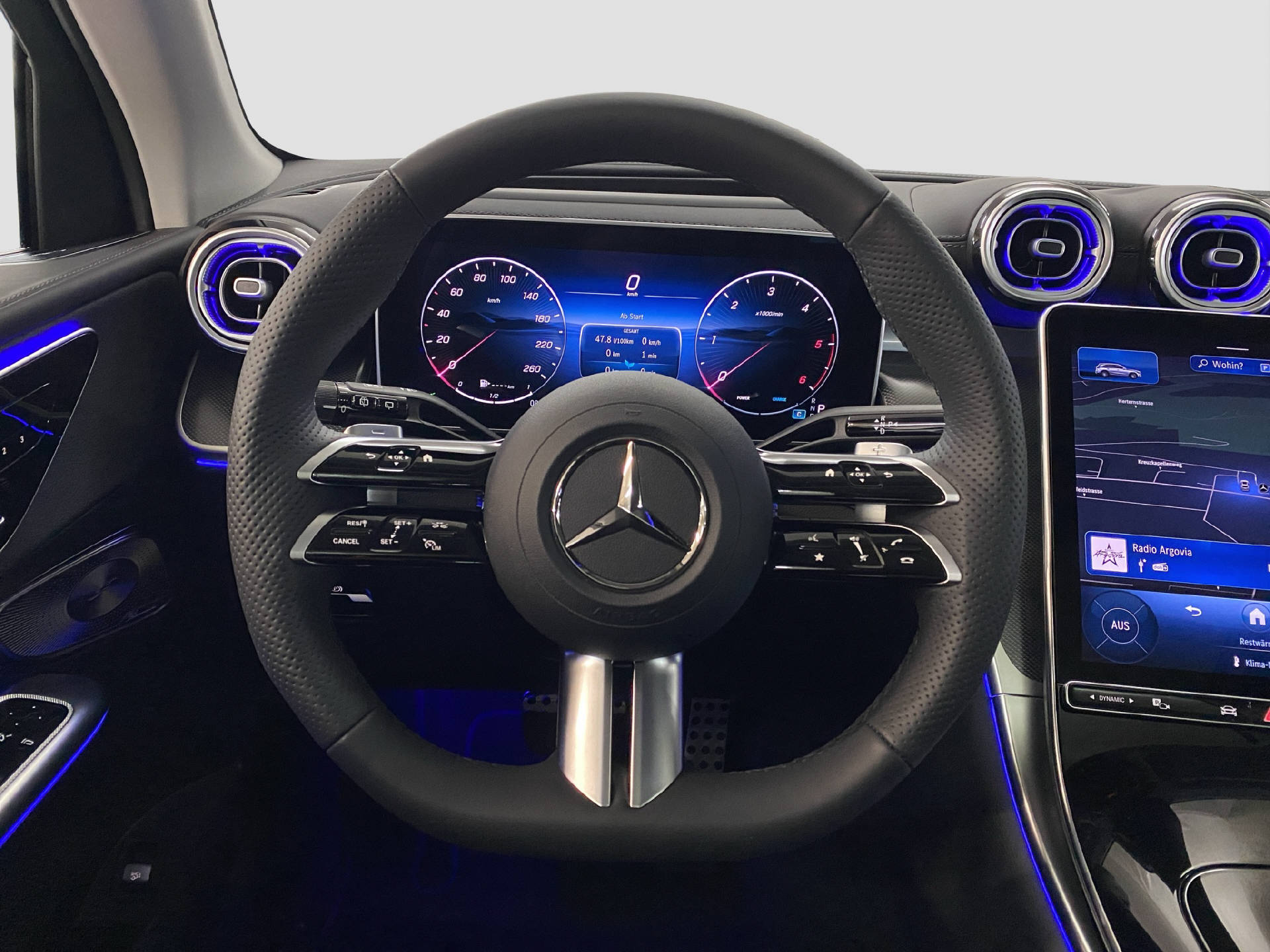 MERCEDES-BENZ GLC 300 d AMG Line 4MATIC-image-8