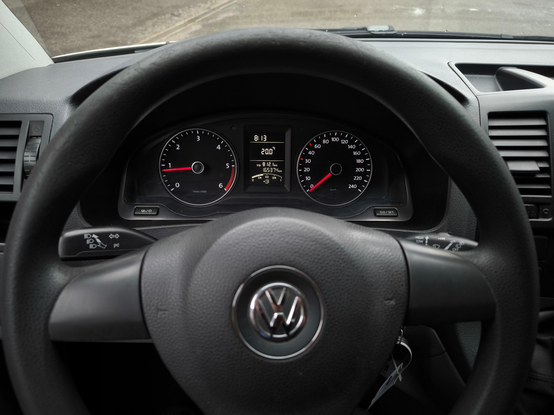 VW T5 2.0 TDI-image-19