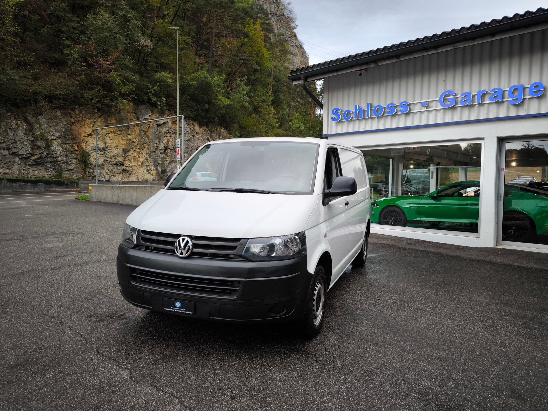 VW T5 2.0 TDI-image-6