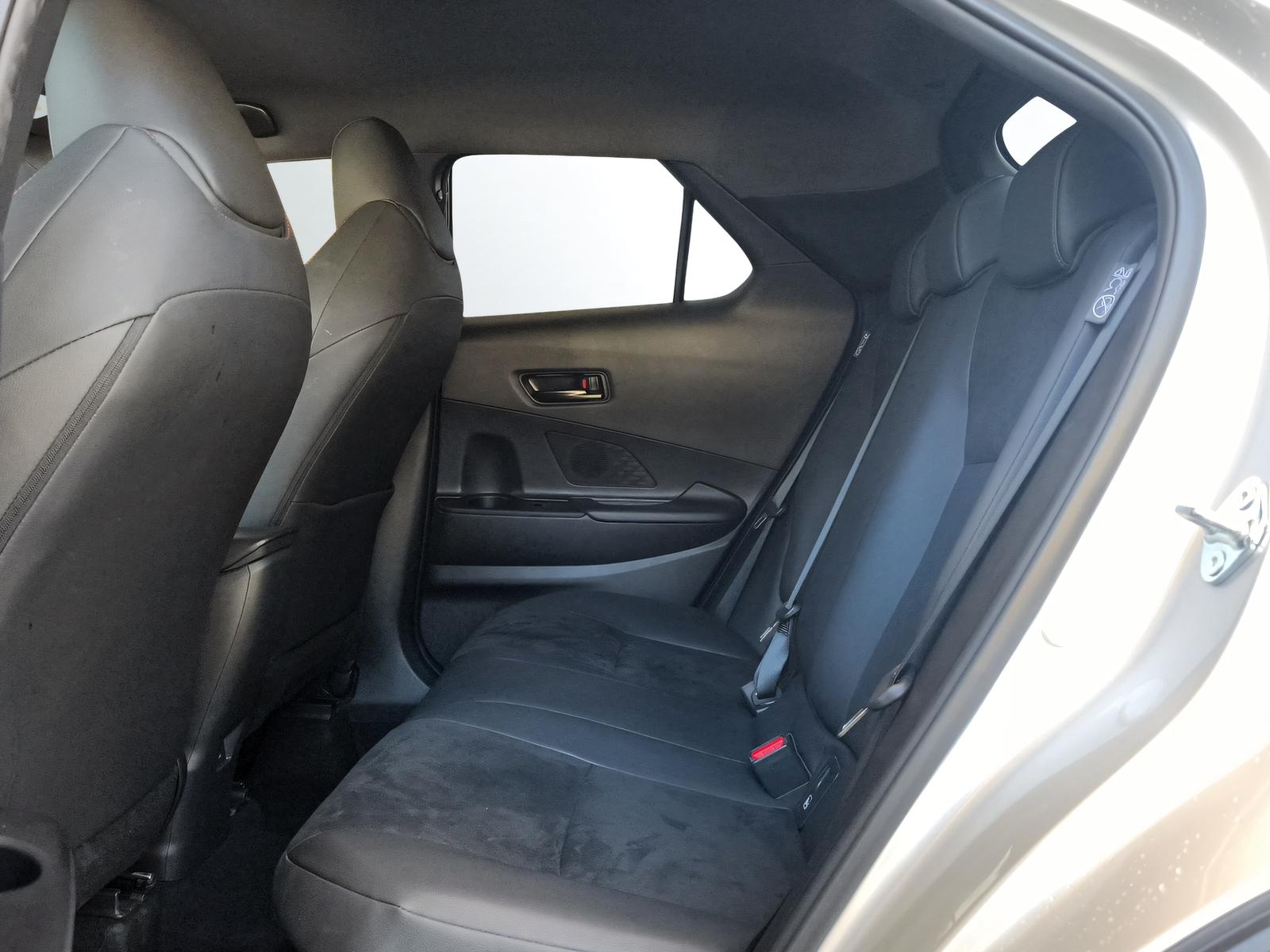 TOYOTA C-HR 2.0 HEV GR Sport 4x4-image-10