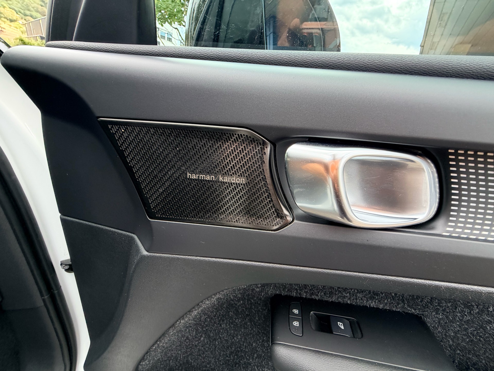 VOLVO XC40 T3 R-Design Geartronic-image-11