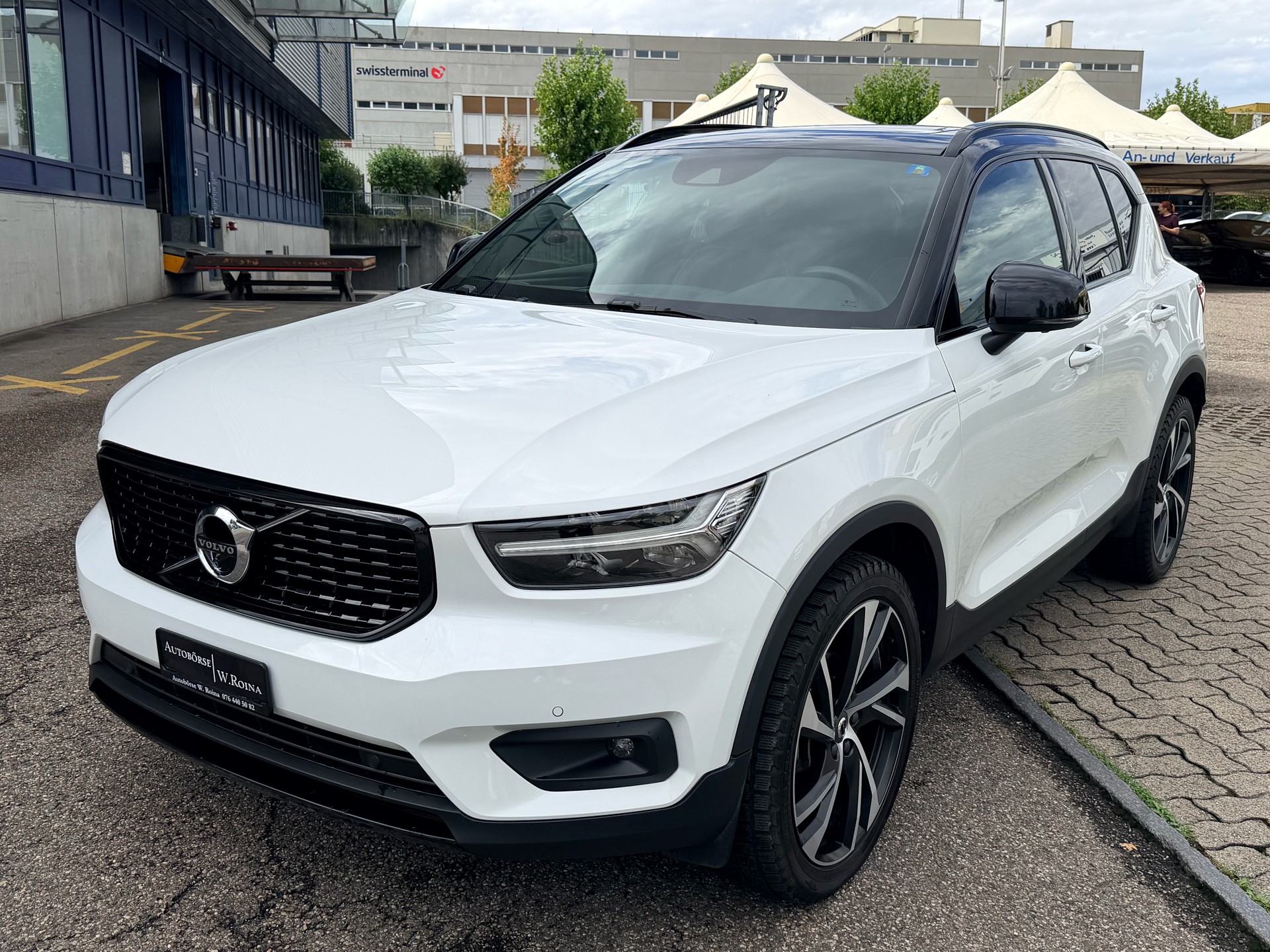 VOLVO XC40 T3 R-Design Geartronic-image-6