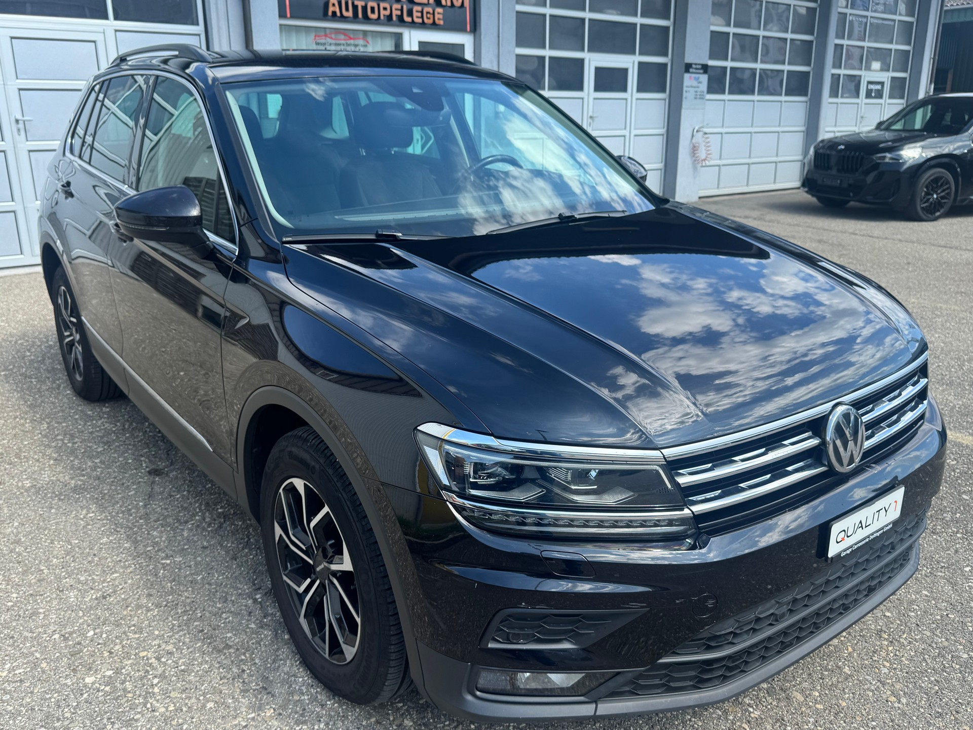 VW Tiguan 2.0 TDI SCR Comfortline 4Motion DSG-image-2