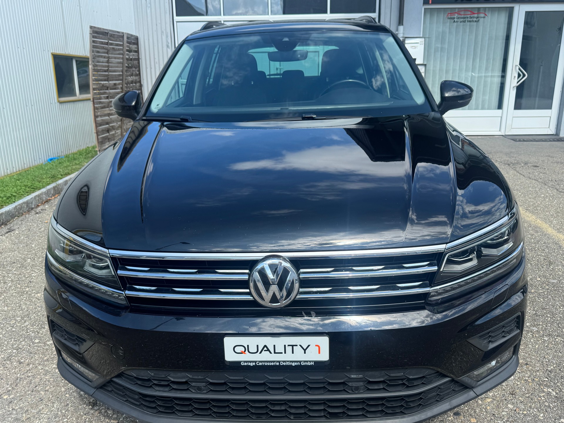 VW Tiguan 2.0 TDI SCR Comfortline 4Motion DSG-image-1