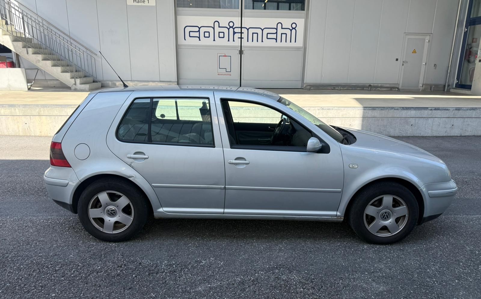 VW 2.3 V5 Highline 4motion — slika 11